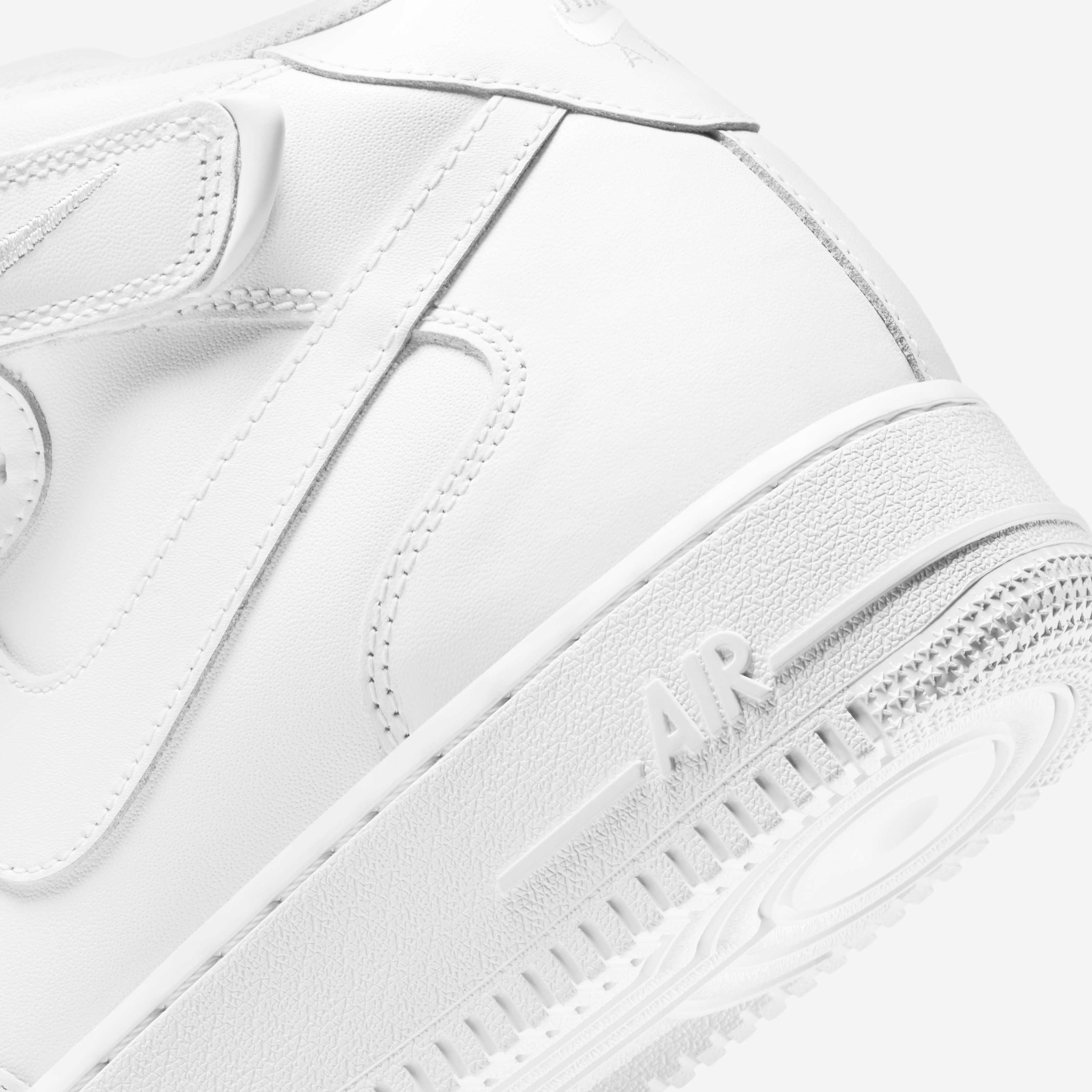 Nike Air Force 1 Mid '07 image number 8