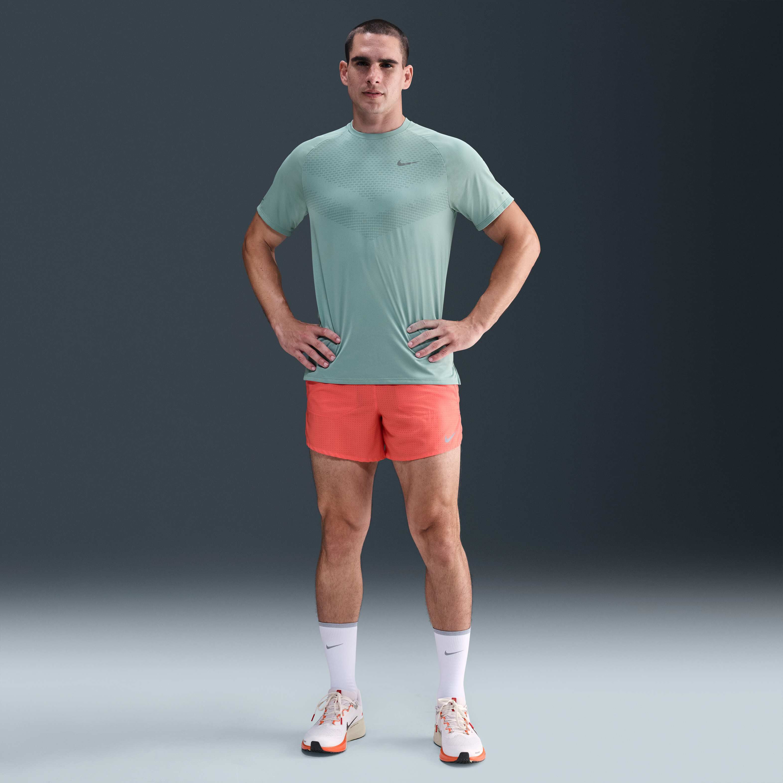 Nike Stride image number 3