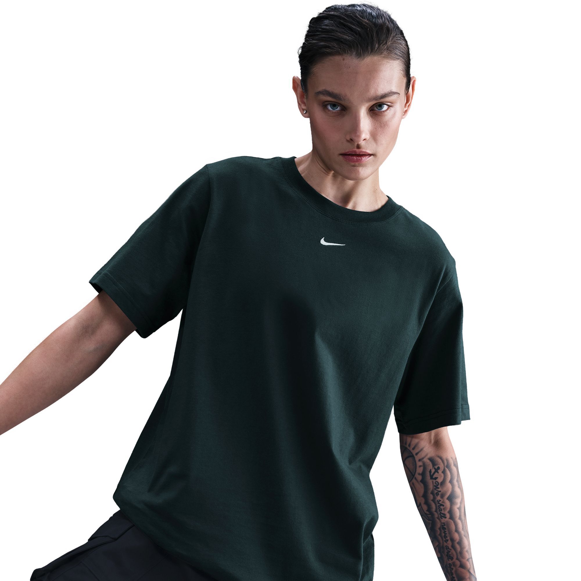 Nike Sportswear Essential image number 6