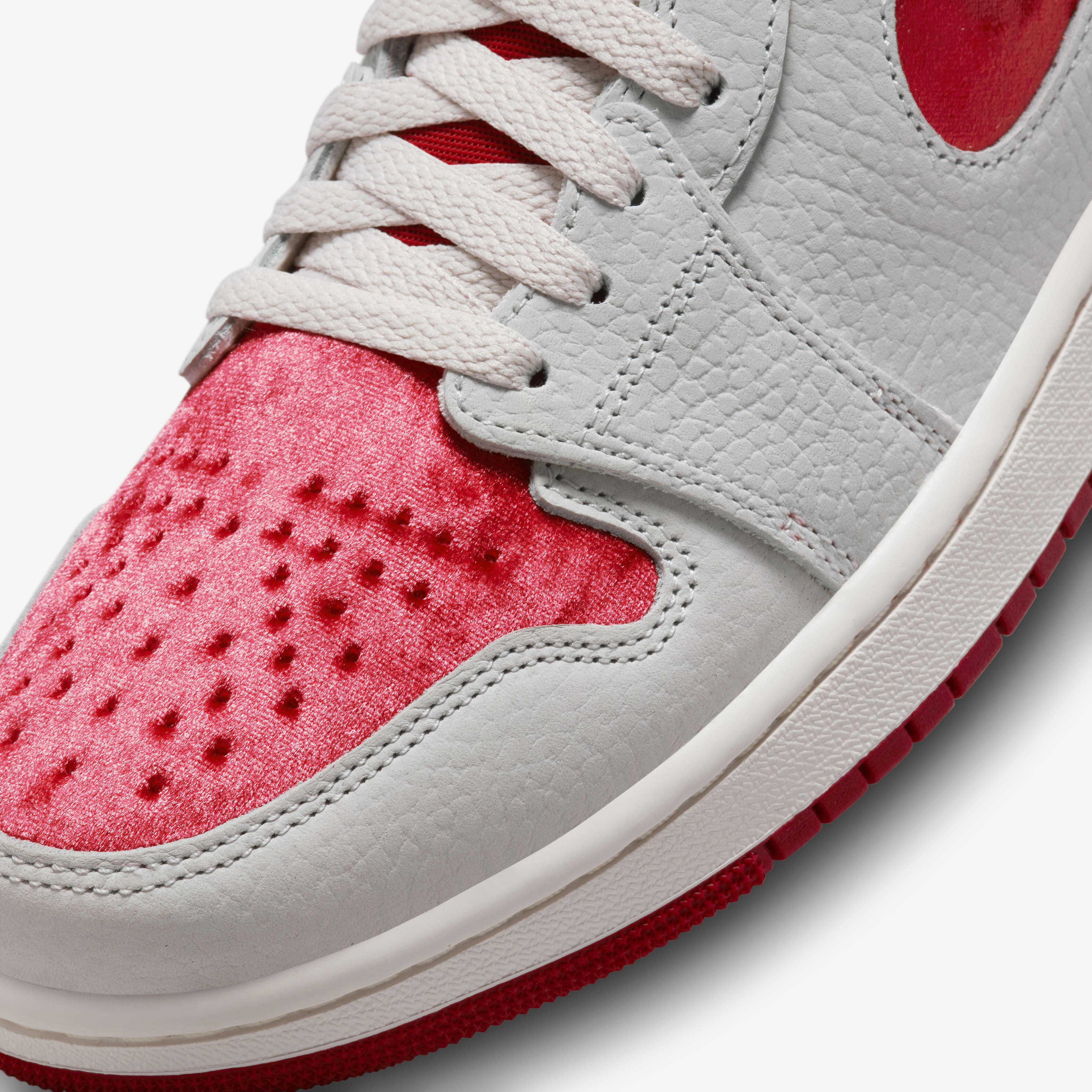 Buy Air Jordan 1 Zoom CMFT 2 Valentines Day Women s Shoes Nike Saudi Official