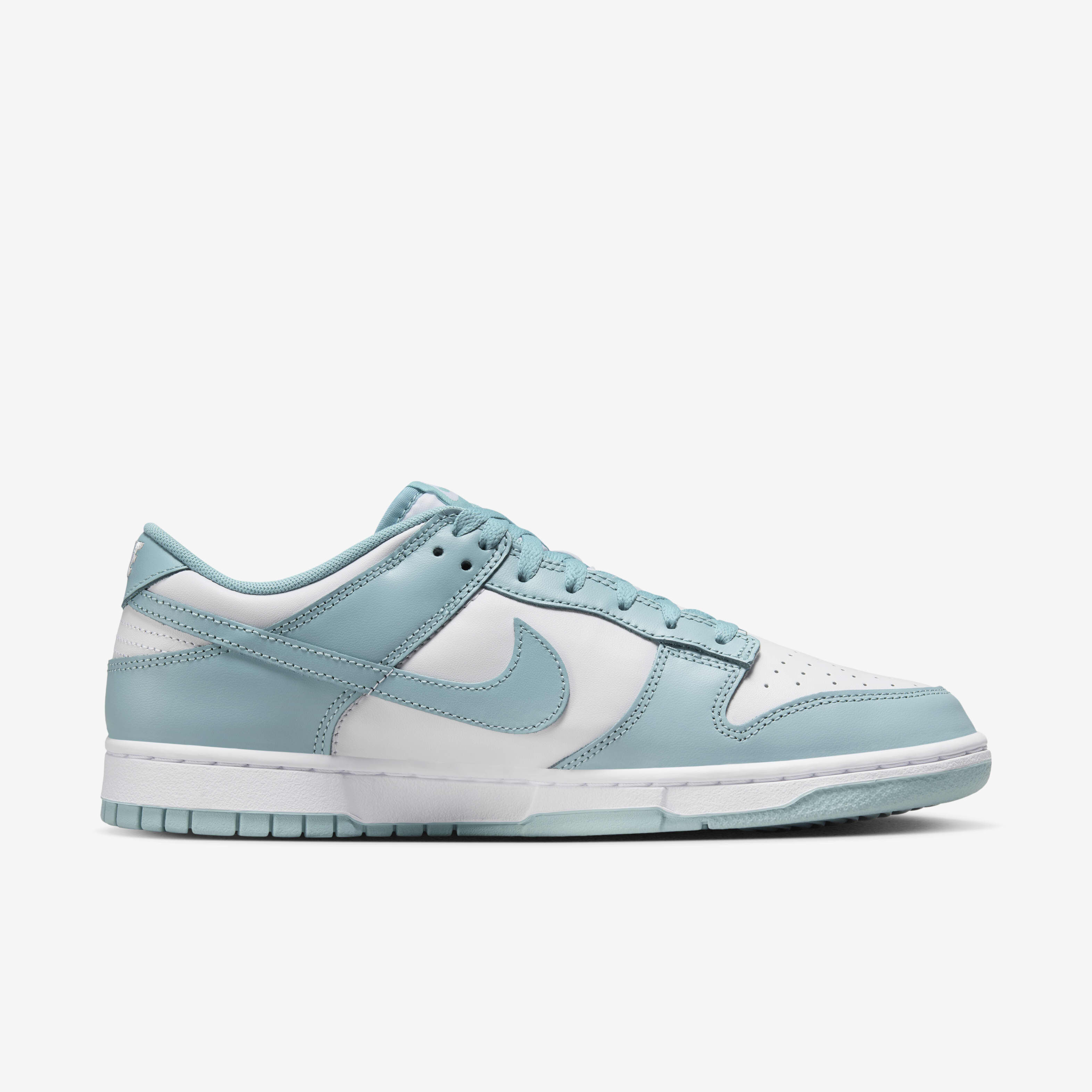 Nike Dunk Low Retro image number 2