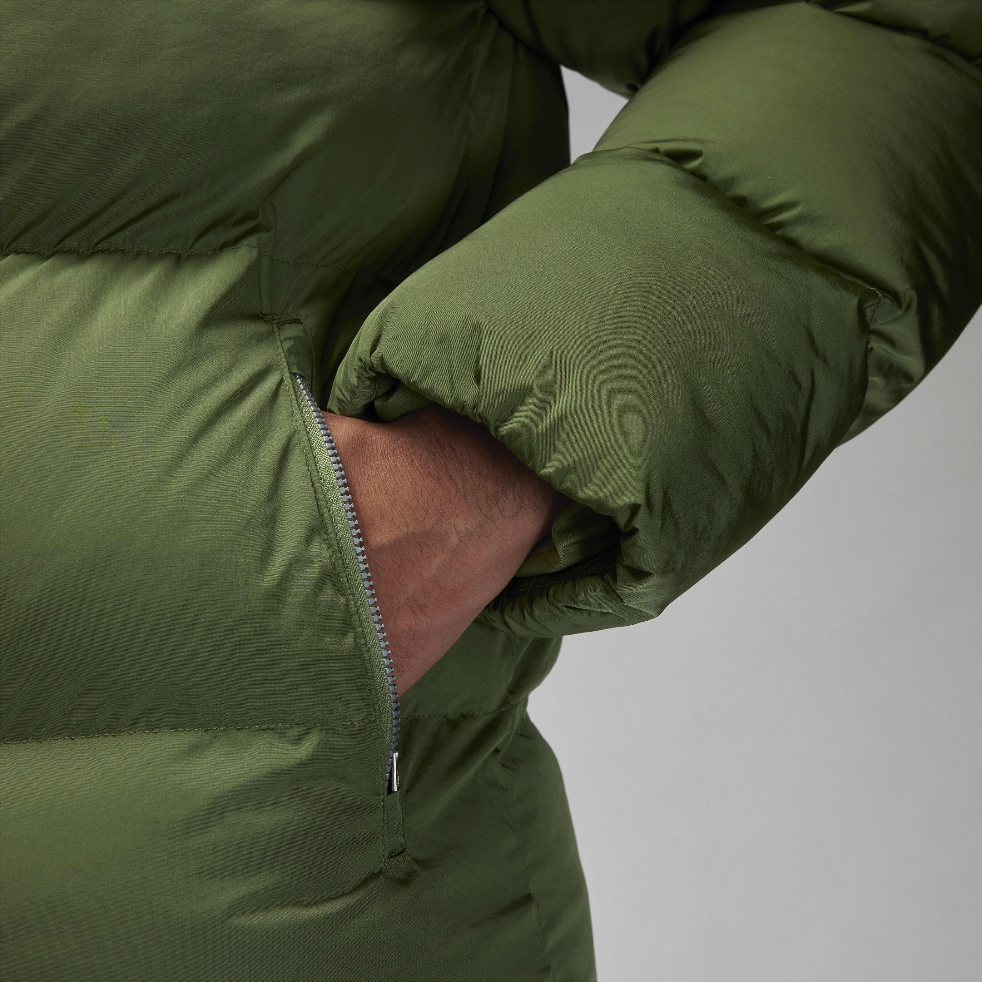 Jordan Essentials image number 4