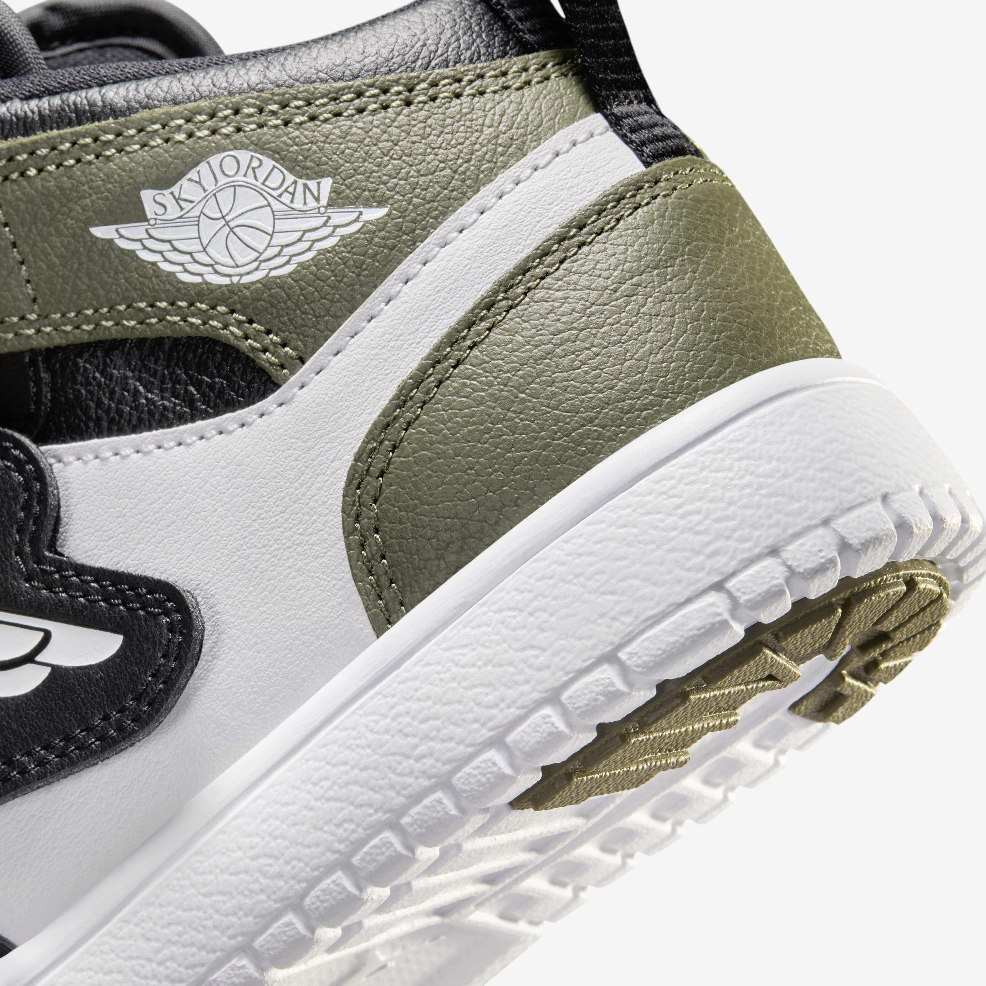 Buy Sky Jordan 1 Younger Kids' Shoe - Black/Medium Olive