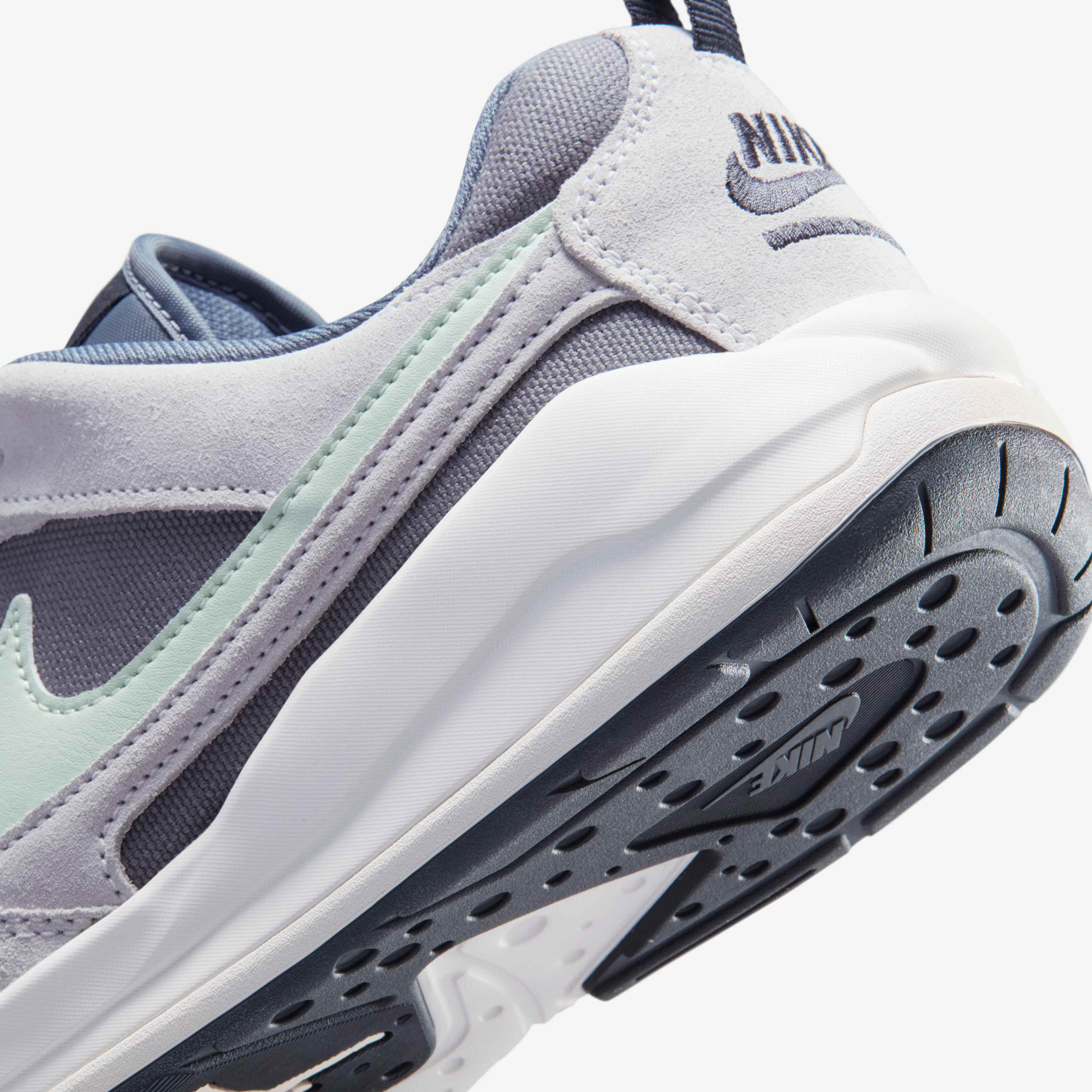 جوردن سي أم أف تي ايرا image number 7