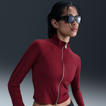 نايكي سبورتسوير