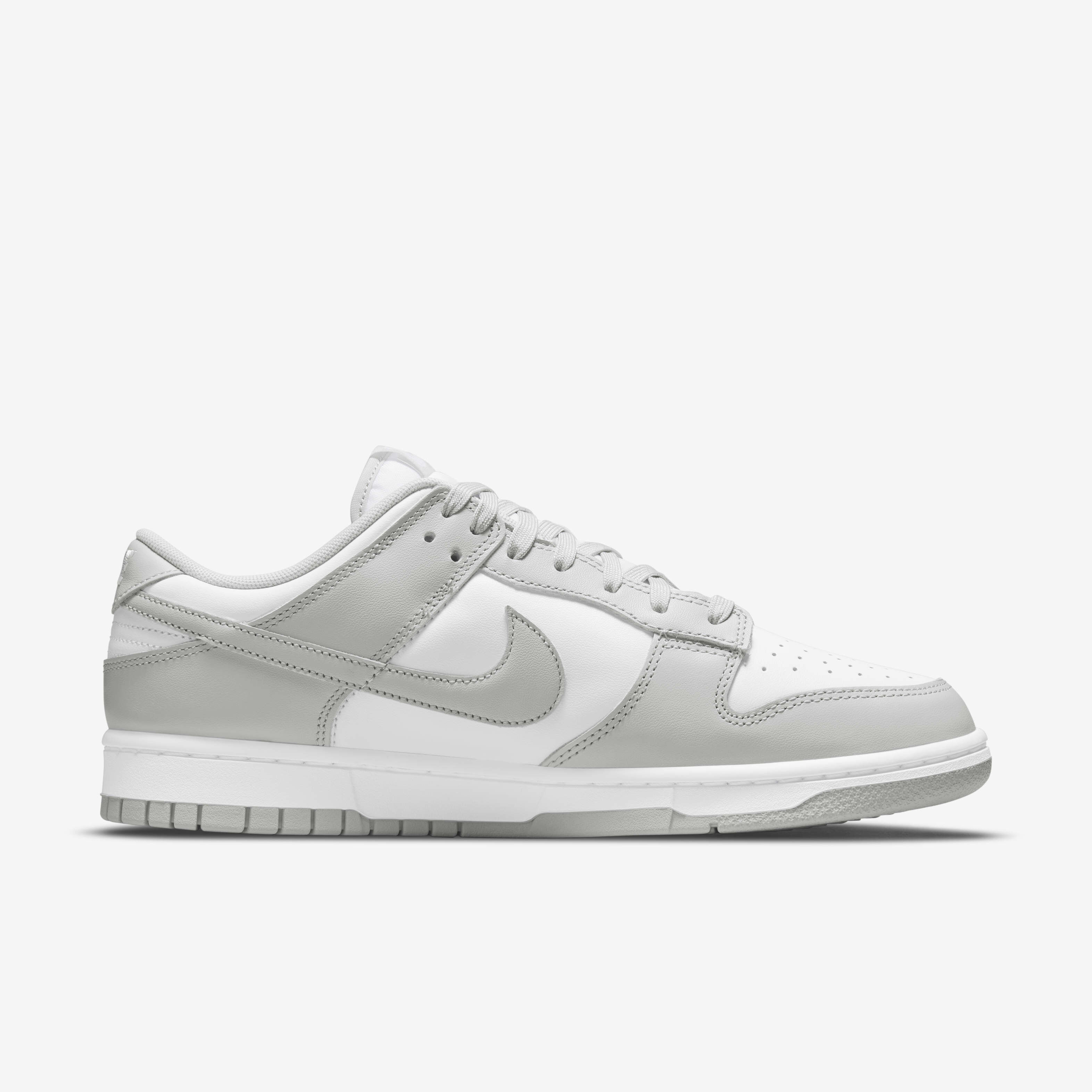 Nike Dunk Low Retro image number 2