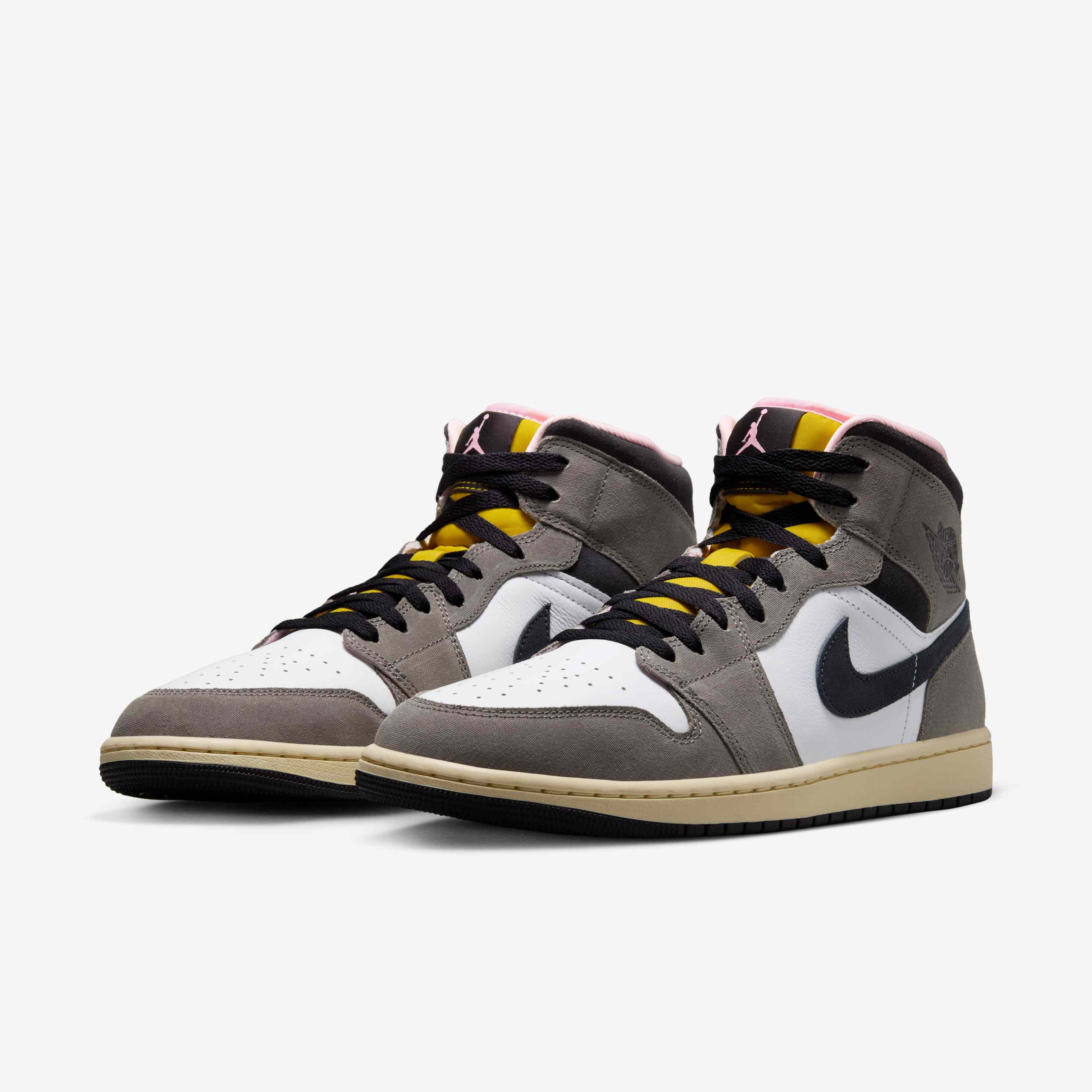 Air Jordan 1 Mid SE image number 4