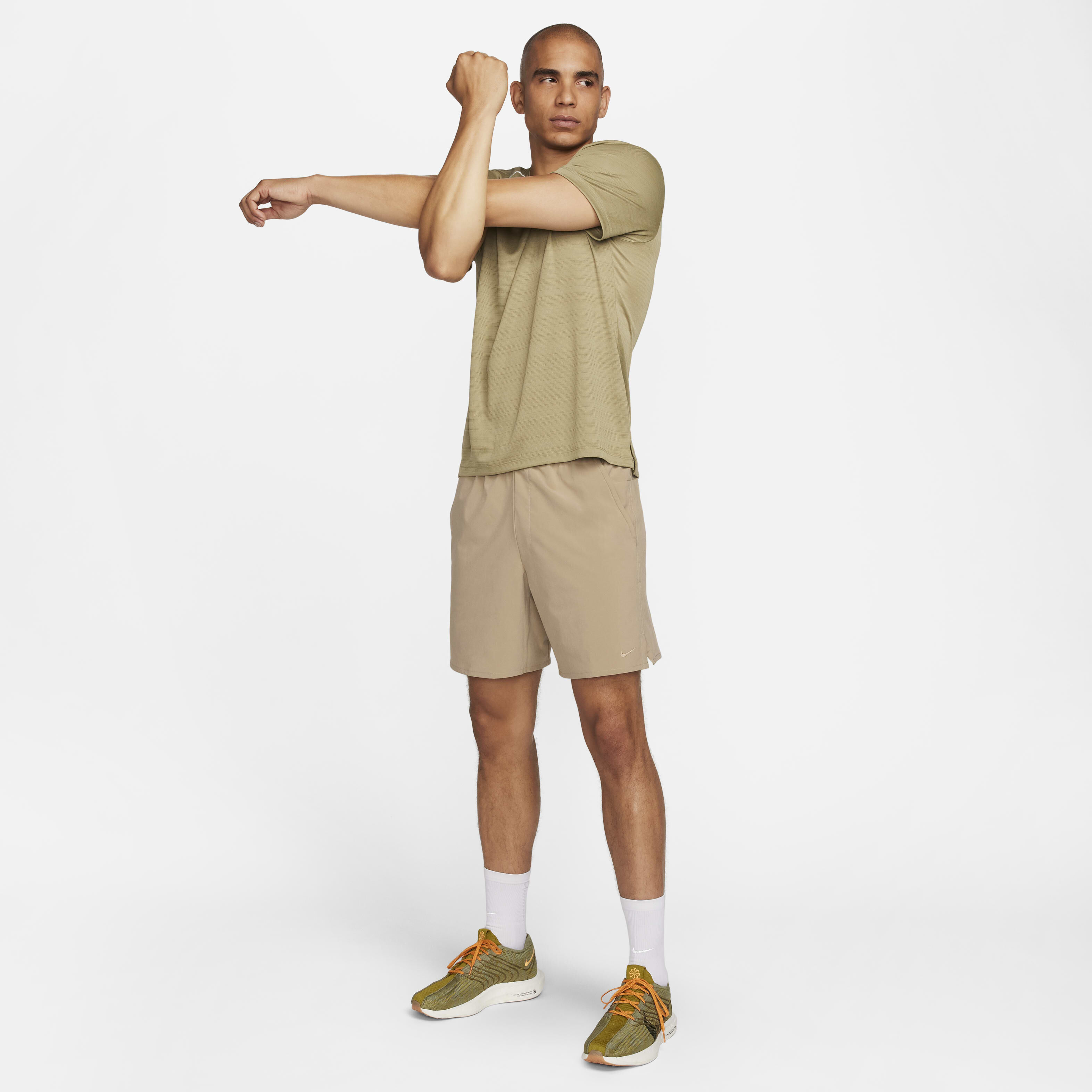 Nike dri fit khaki shorts best sale