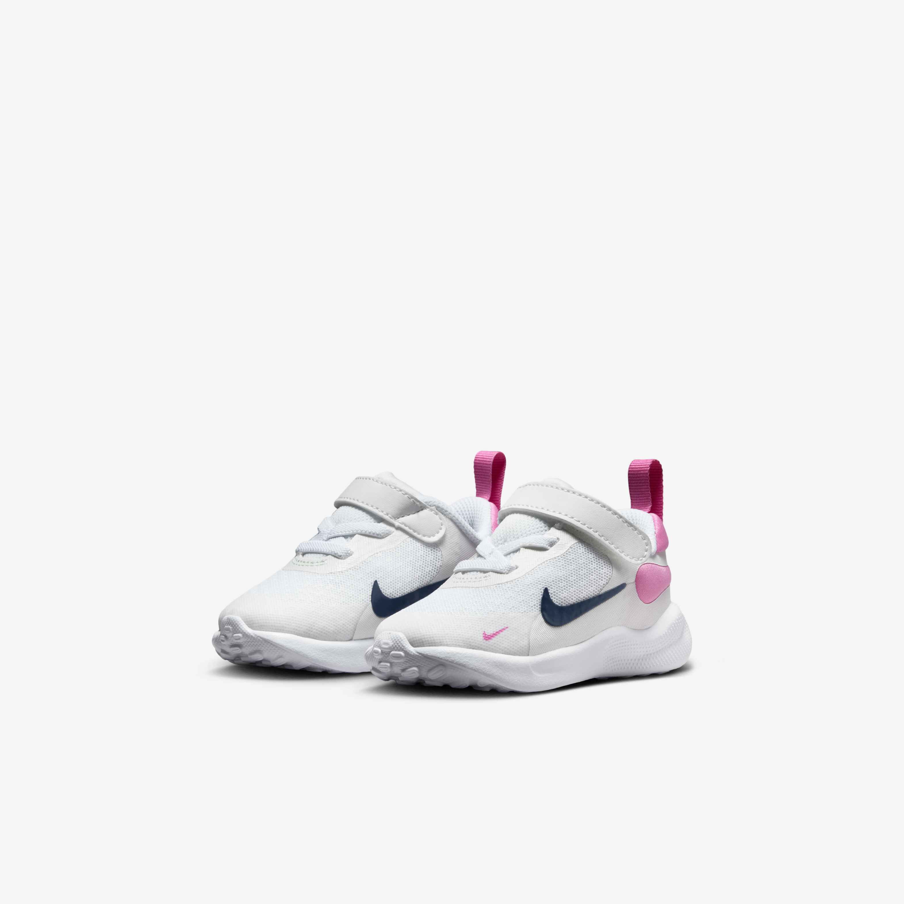 Nike Revolution 7 image number 4