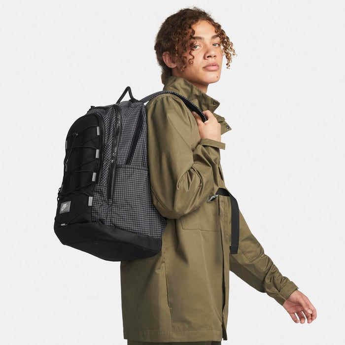 black nike hayward 2.0 backpack Multiple exterior pockets for fast and easy access Nike Hayward Backpack 22L 'Black