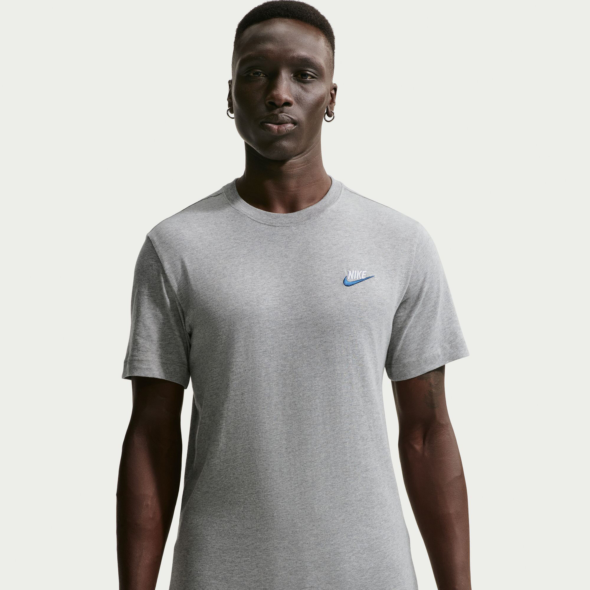 Nike Sportswear Club image number 2