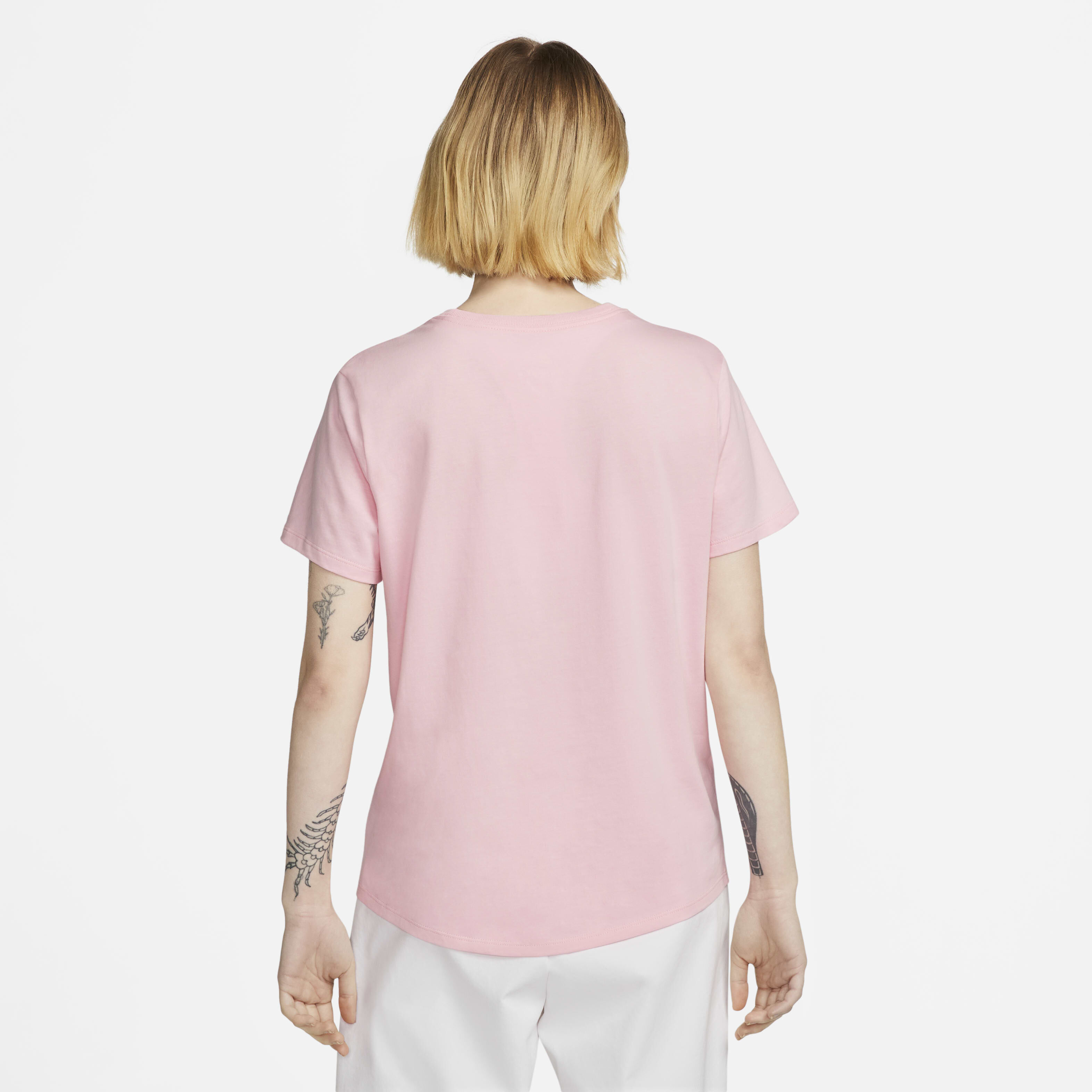 Nike Sportswear Club Essentials image number 1