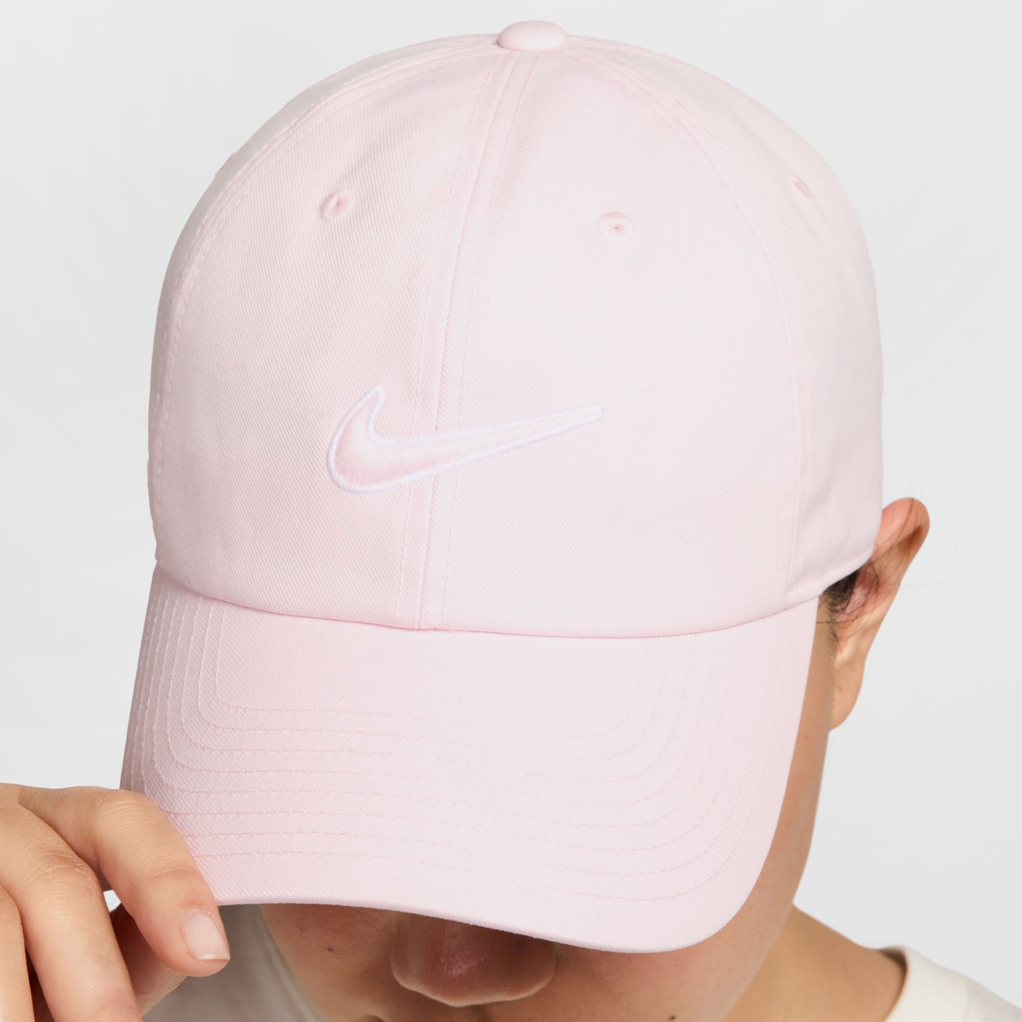 نايكي كلوب image number 5