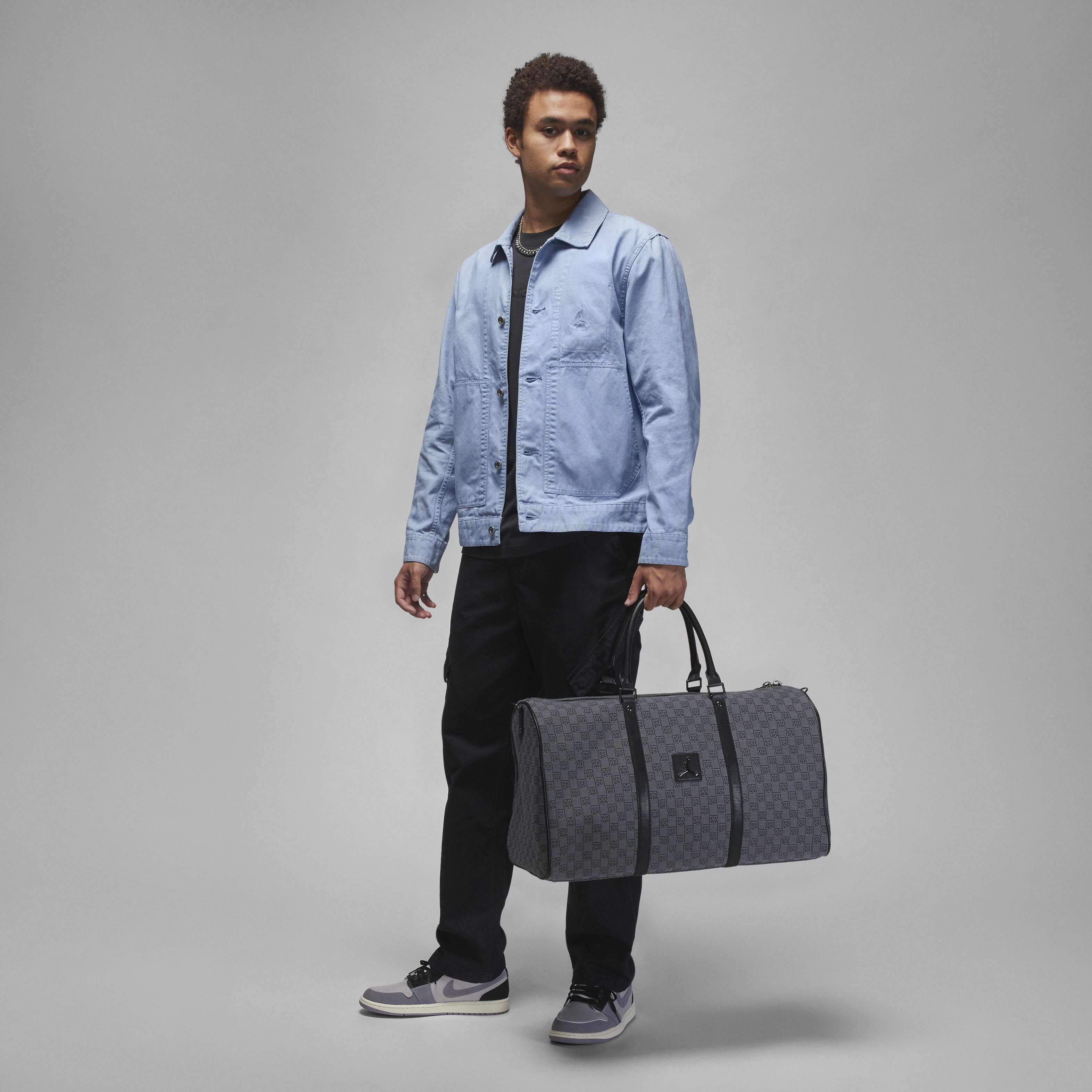 Jordan Essentials Chicago image number 5