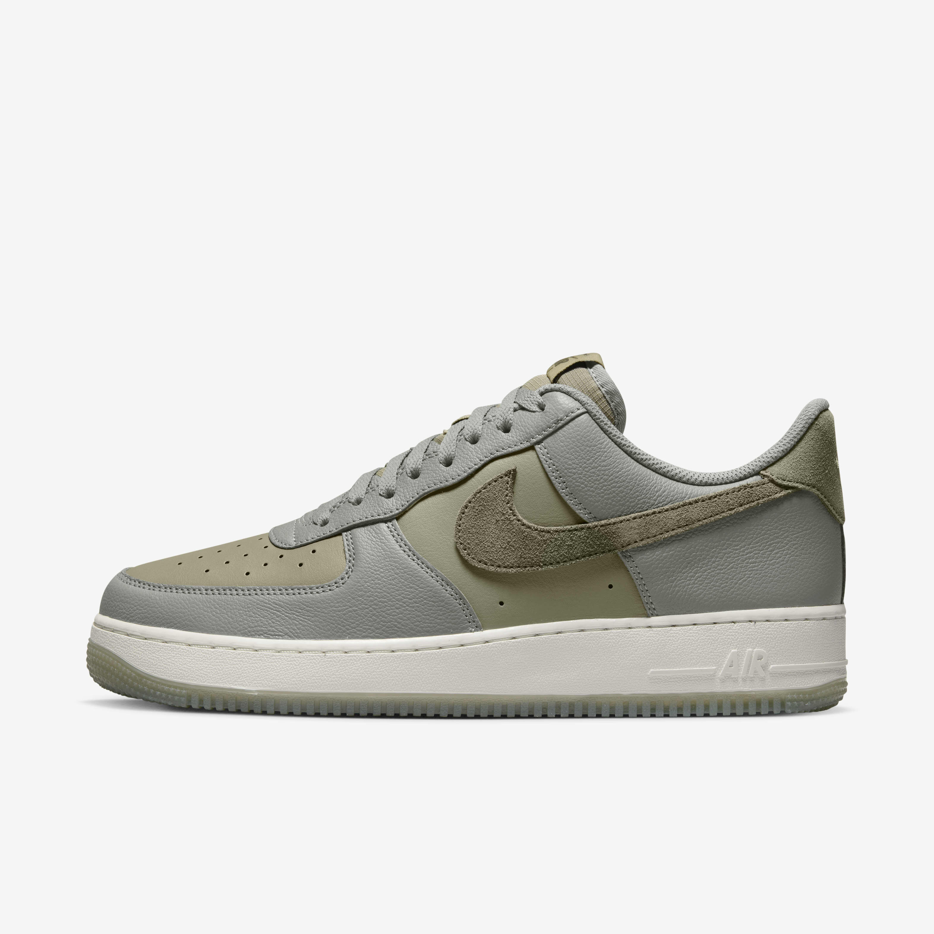 Buy Nike Air Force 1 07 LV8 Men s Shoes Nike Saudi Official