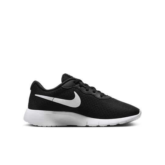 Nike tanjun youth shoes hotsell
