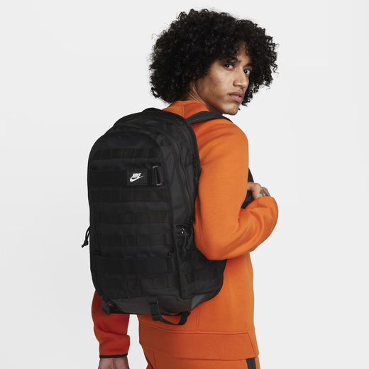 Mochila nike training sales
