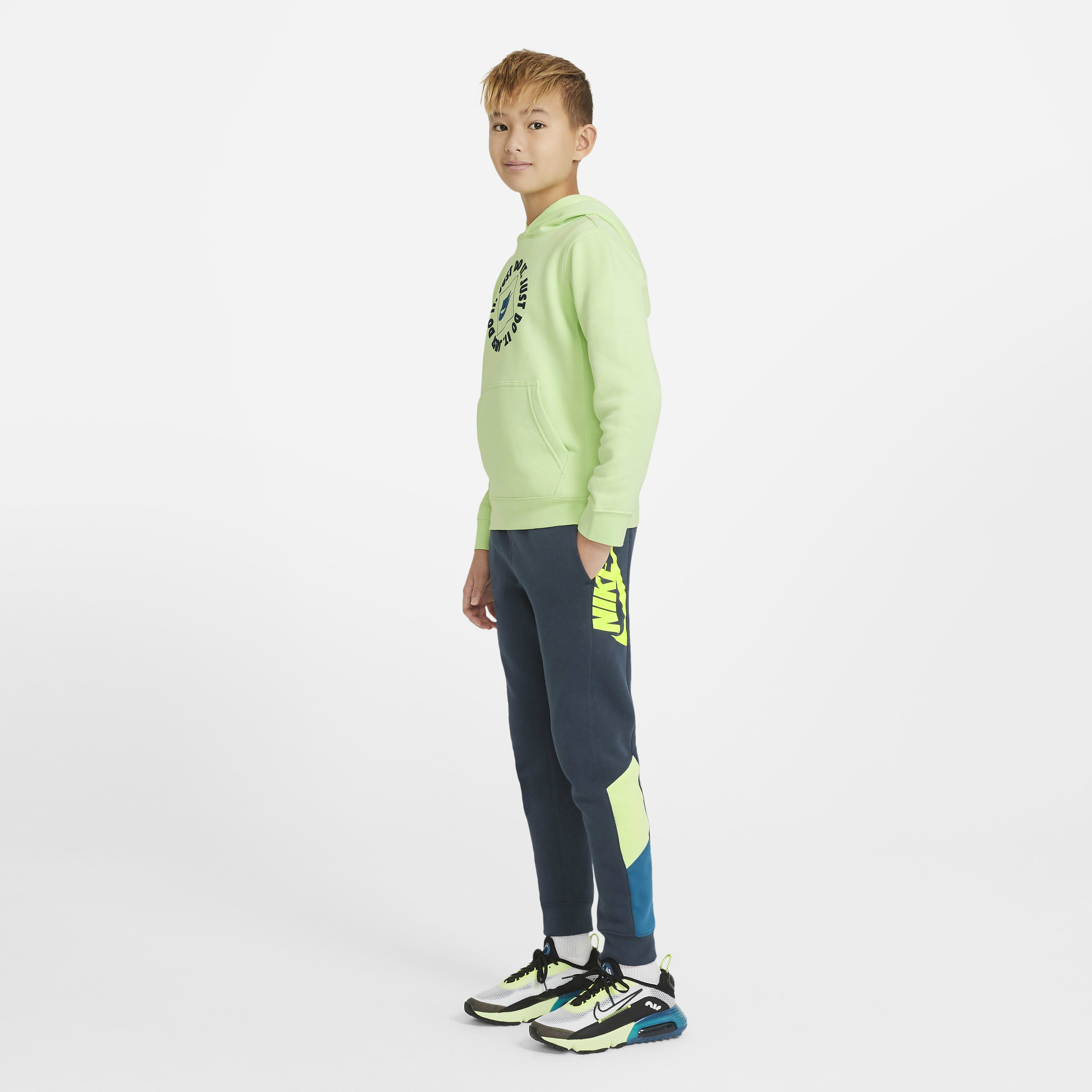 نايكي سبورتسوير image number 5