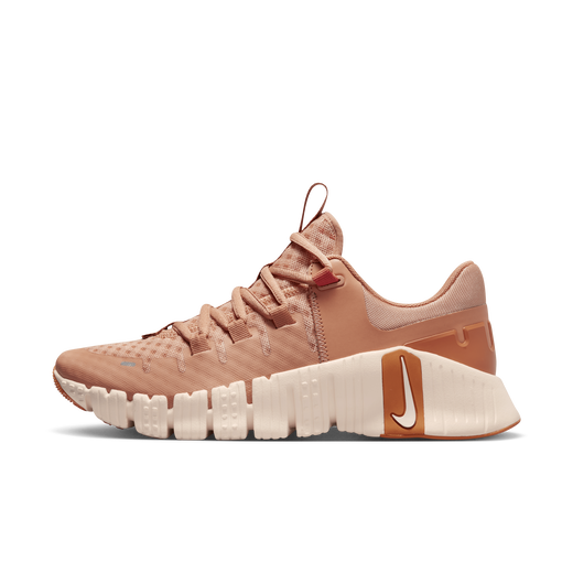 Shop Free Metcon 5 Women s Workout Shoes Nike KSA