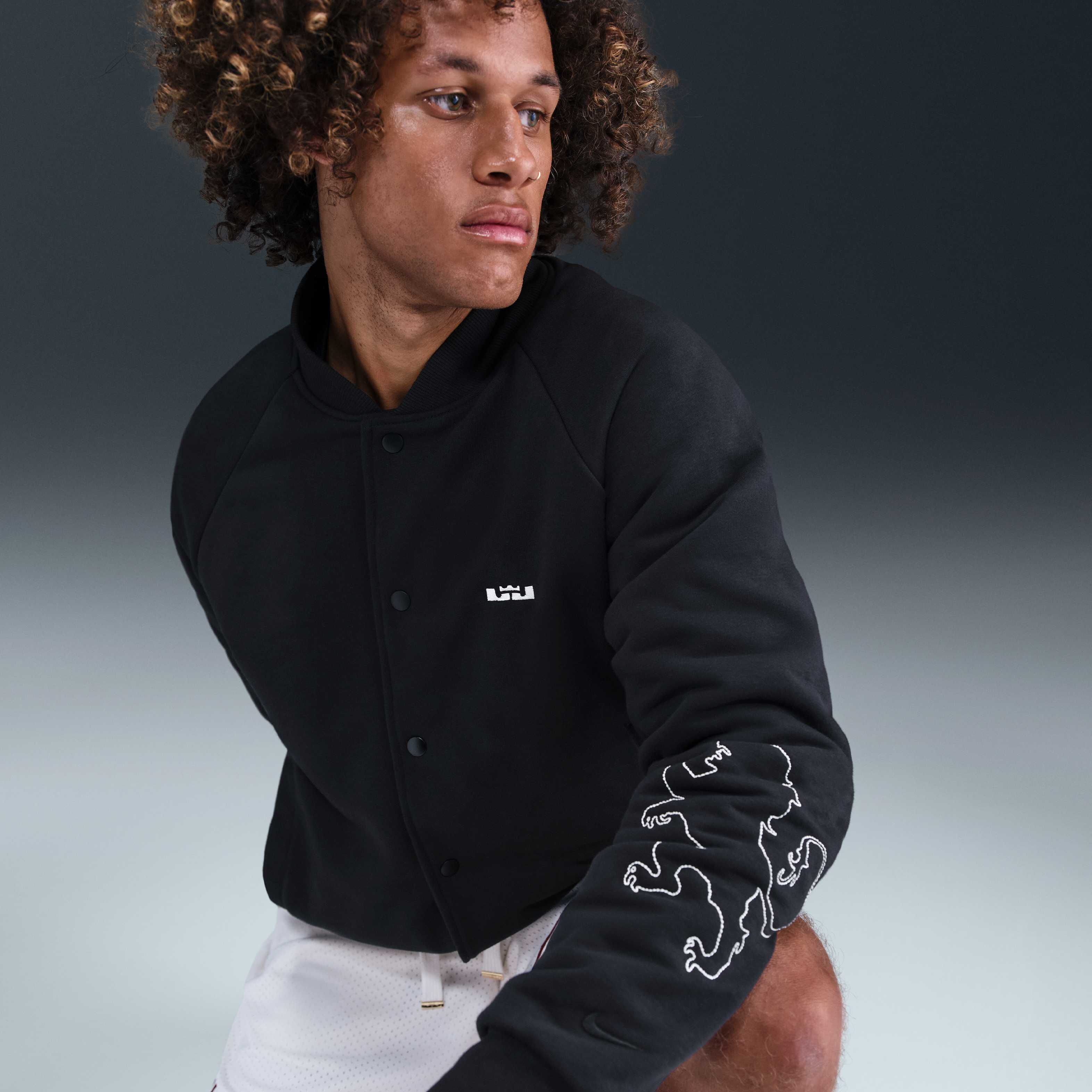 ليبرون ستاندرد ايشيو image number 2