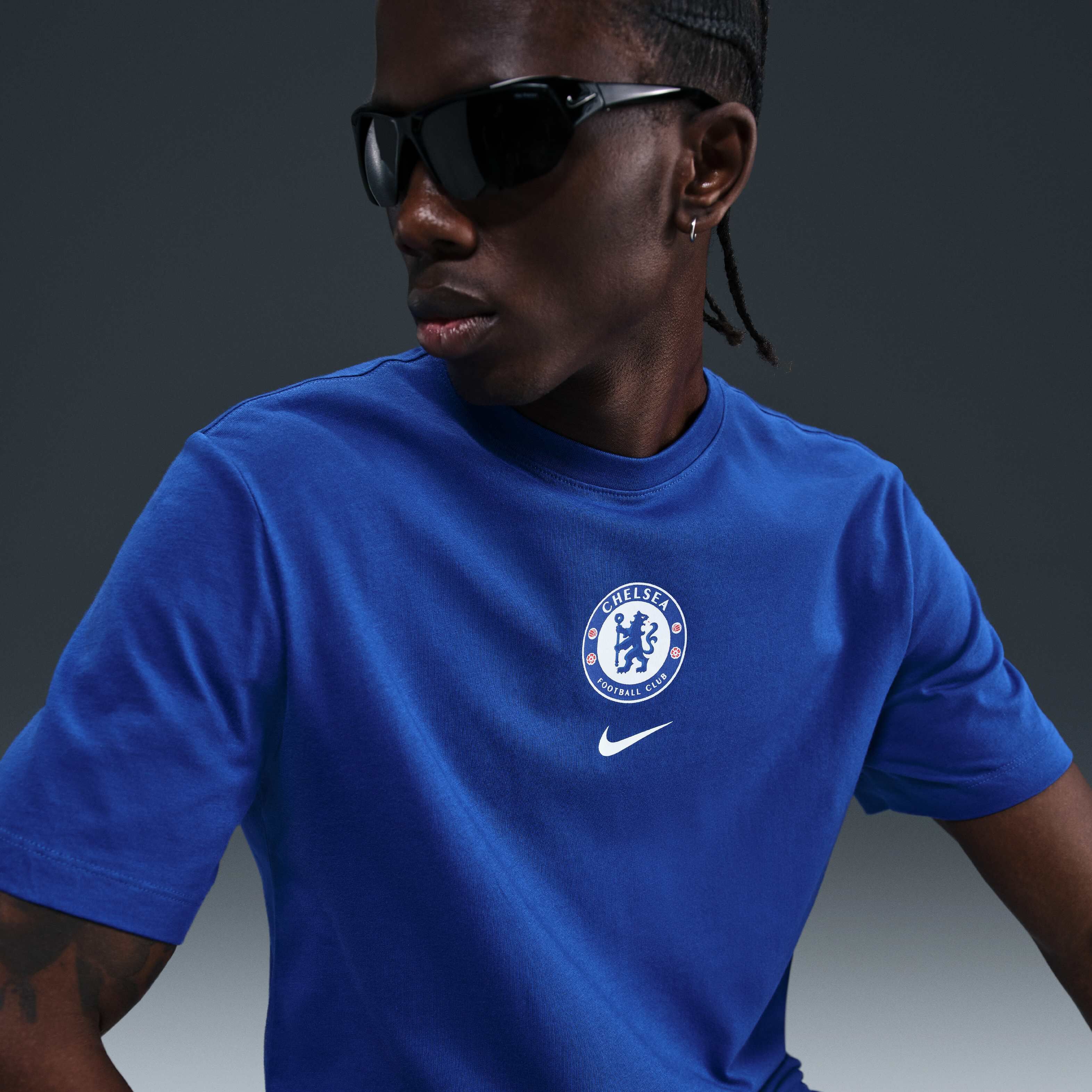 Buy Chelsea F.C. Men's Nike Football T-Shirt - Rush Blue