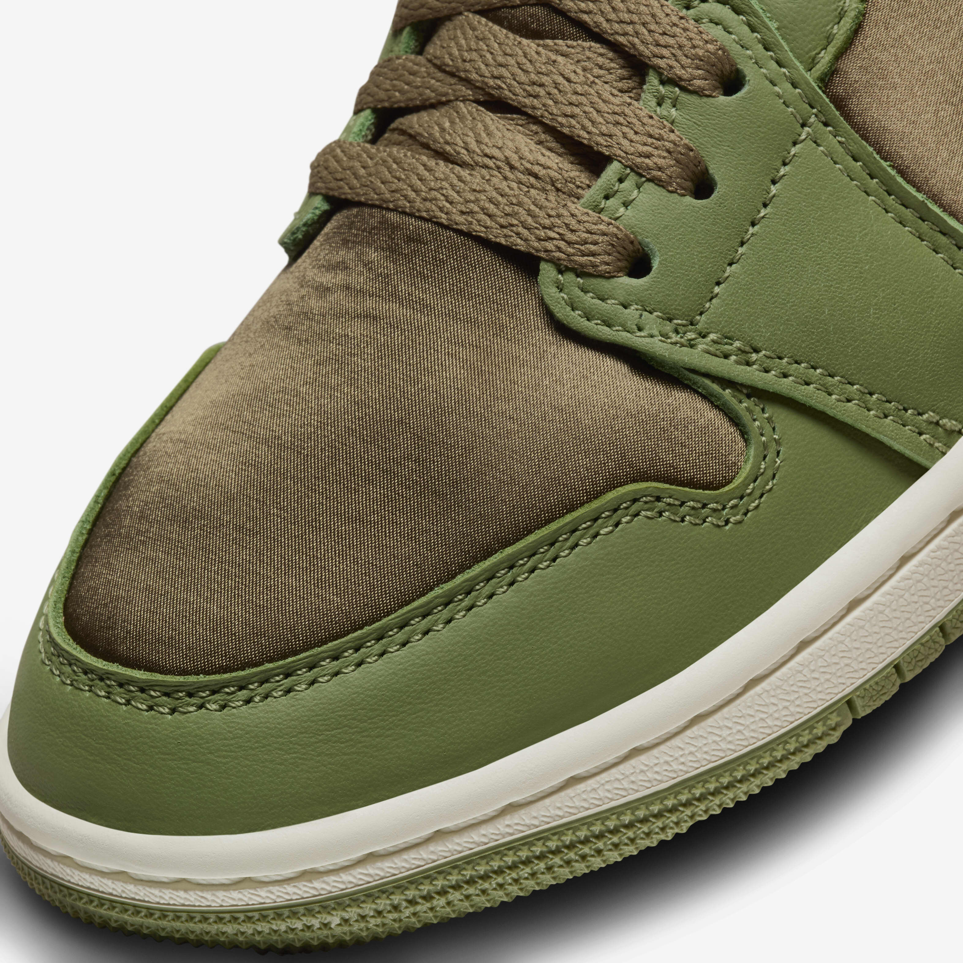 Air Jordan 1 Low SE image number 6
