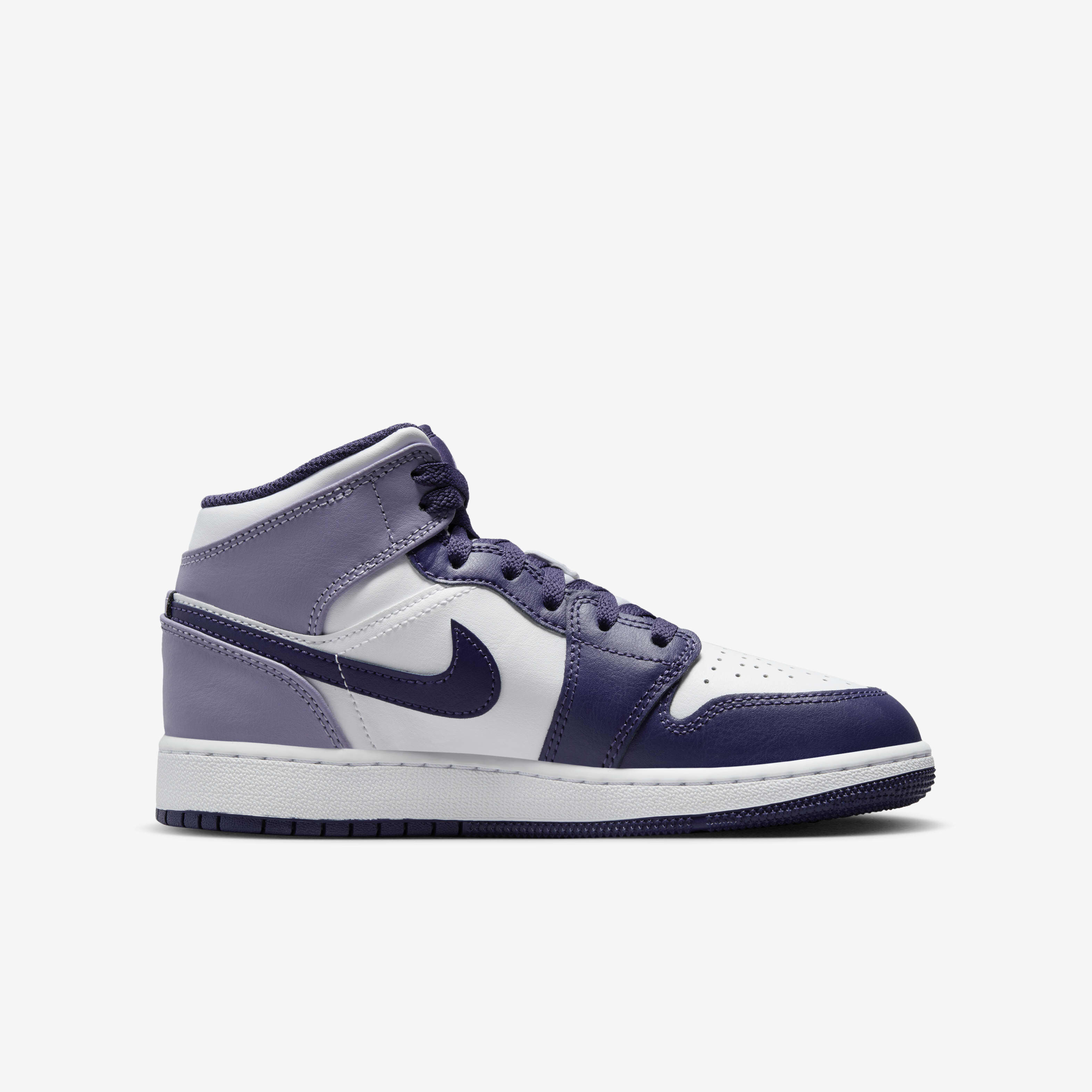 Air Jordan 1 Mid image number 2