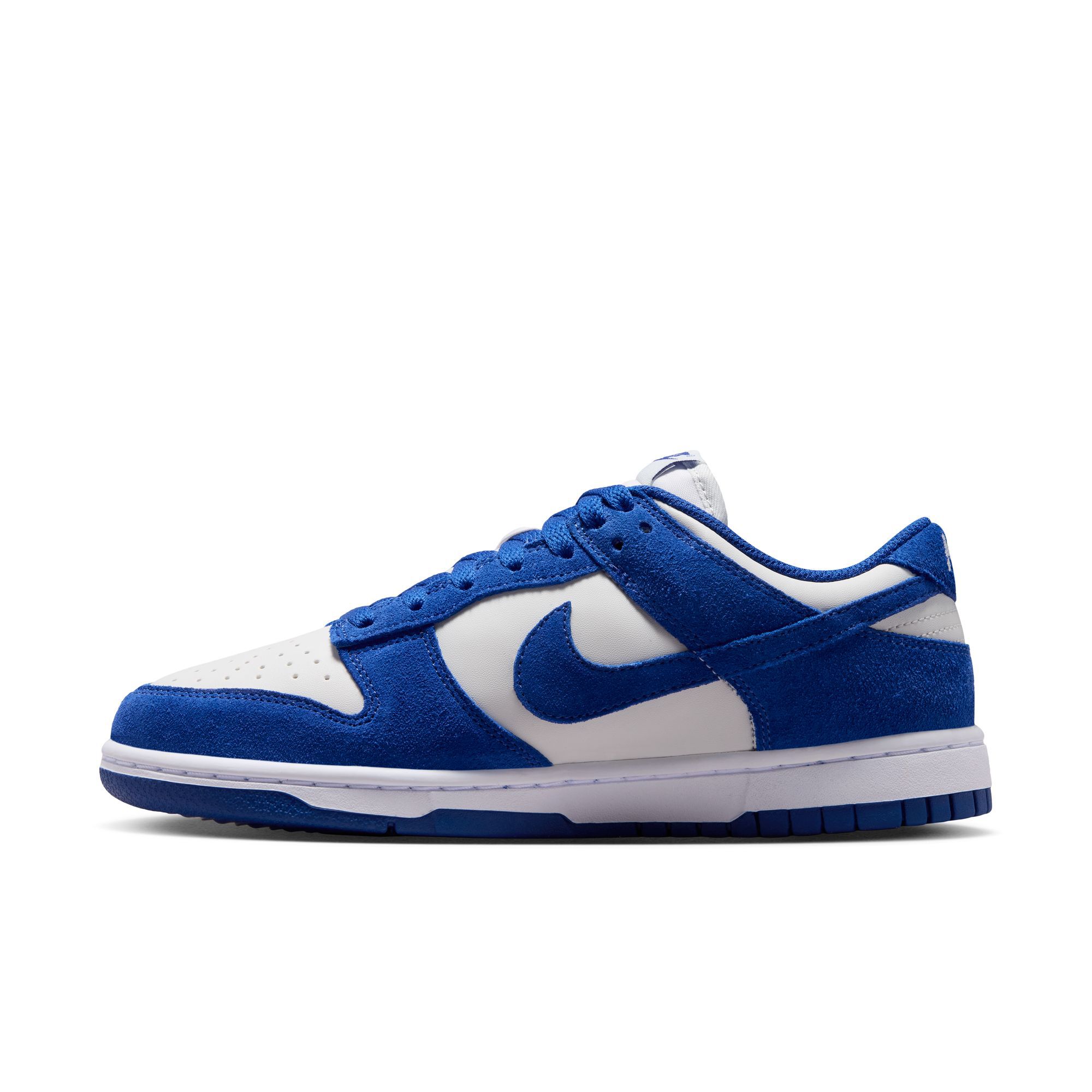 Nike Dunk Low Suede image number 4