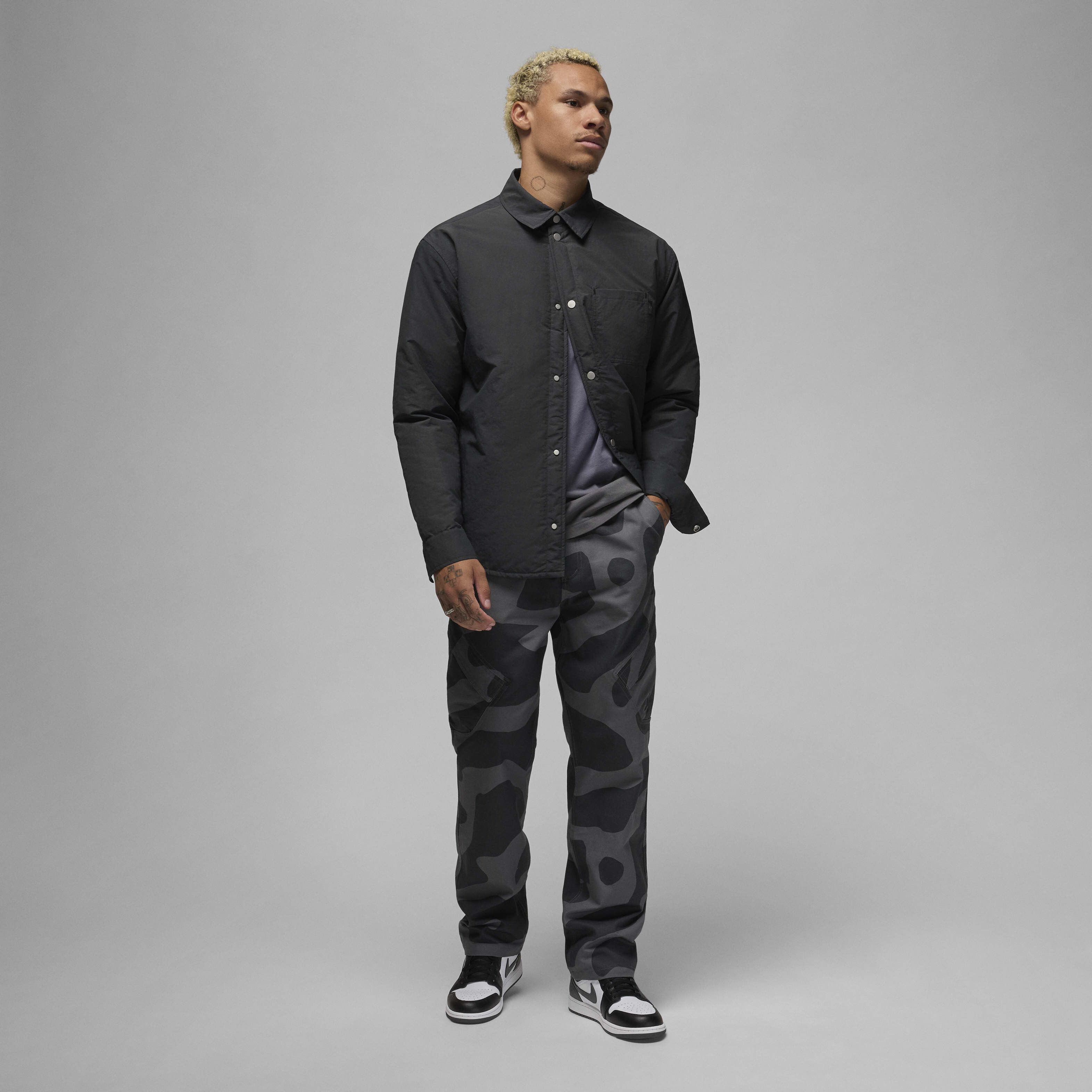 Air Jordan 1 Mid image number 8