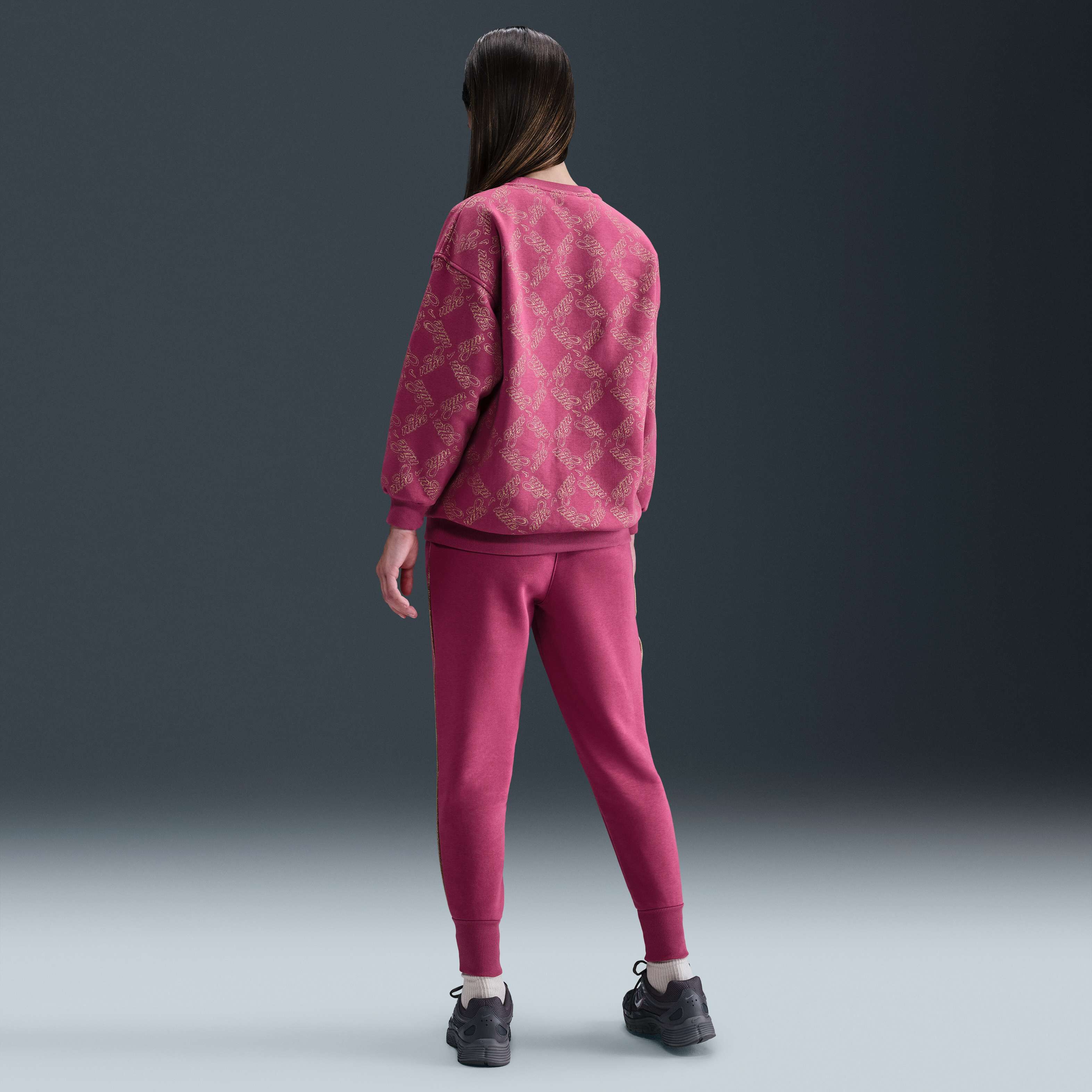 نايكي سبورتسوير كلوب فليس image number 4