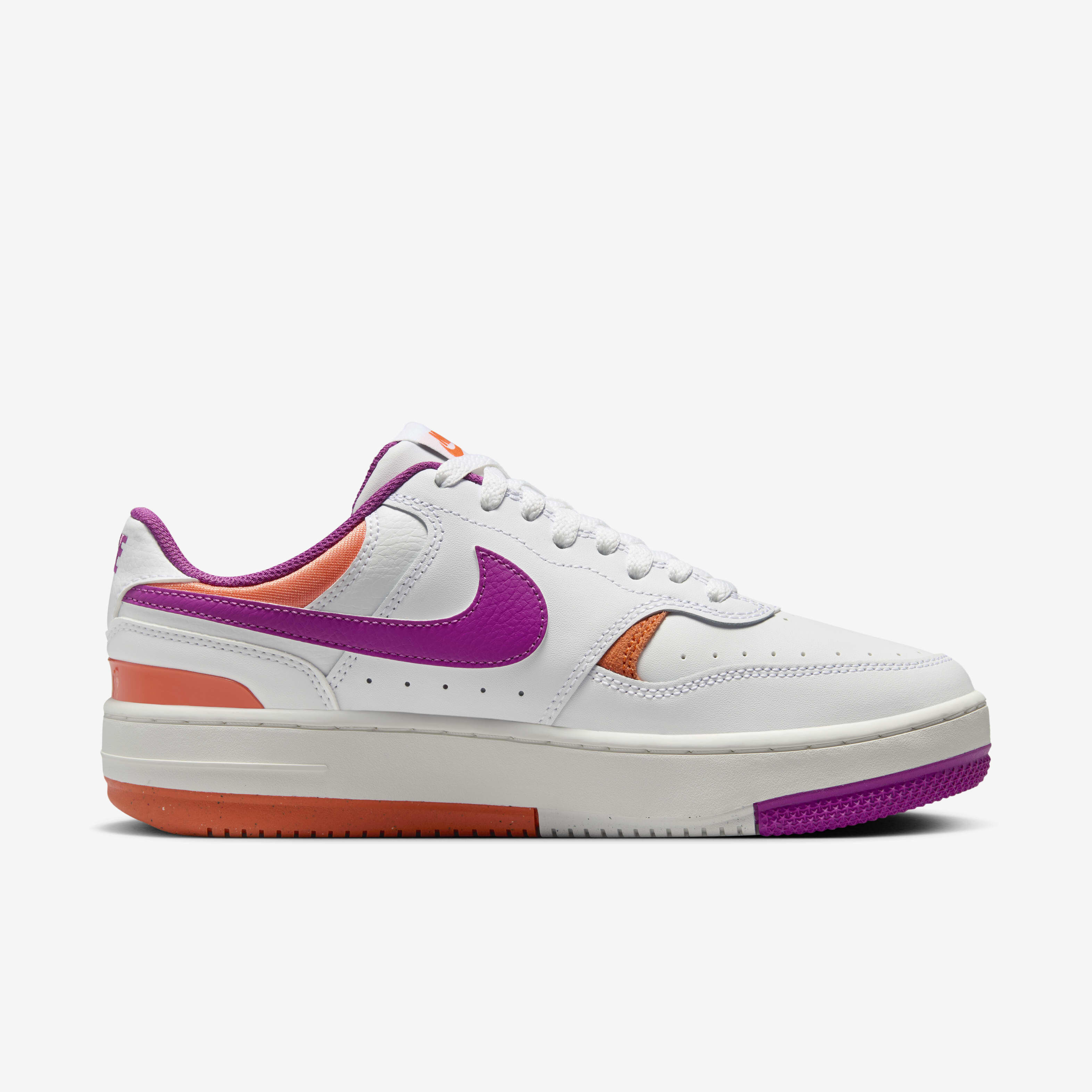 【2024年新作】 Buy Mango/Sail White/Wild - Shoes Women's Force Gamma Nike 下着・アンダーウェア