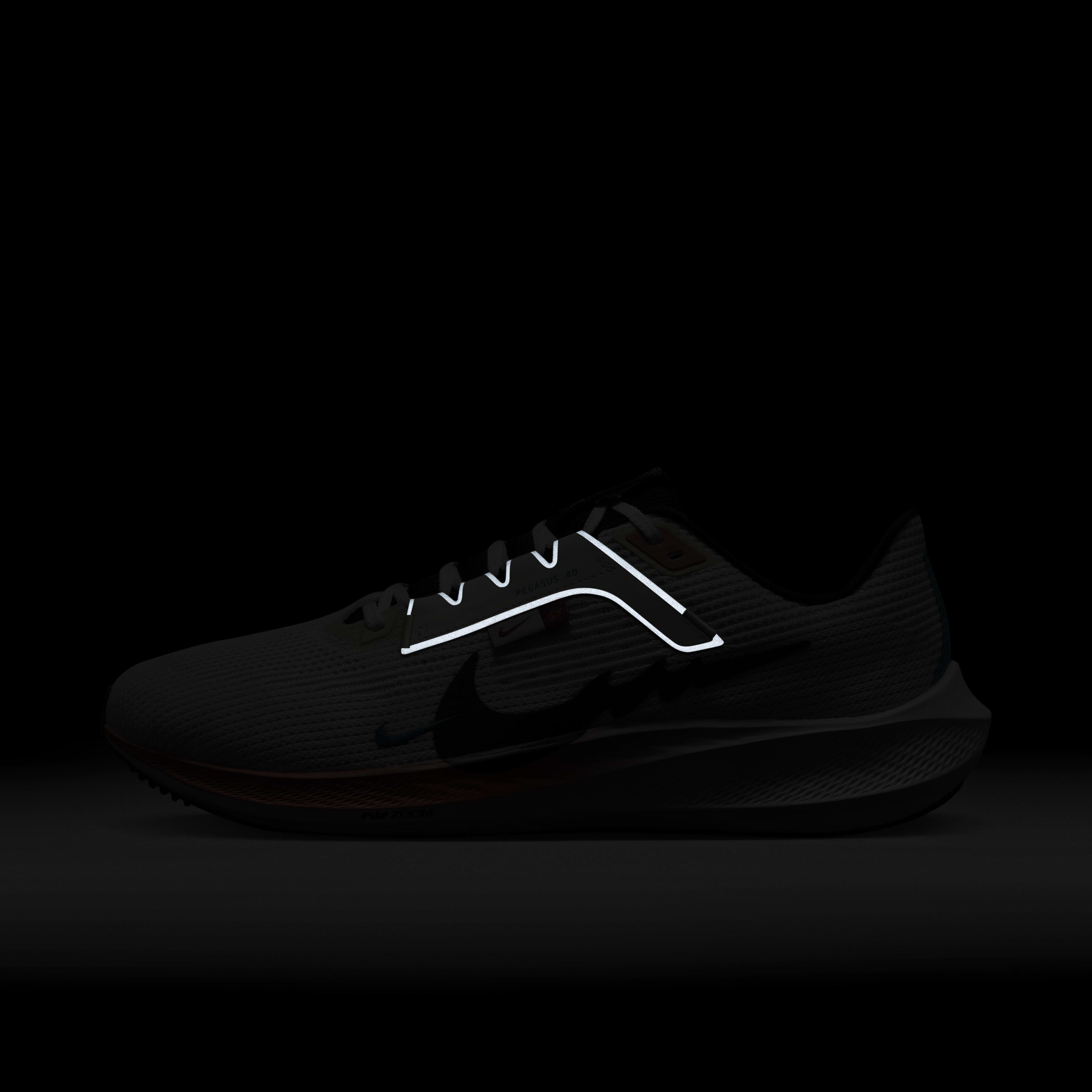 Nike Pegasus 40 image number 10