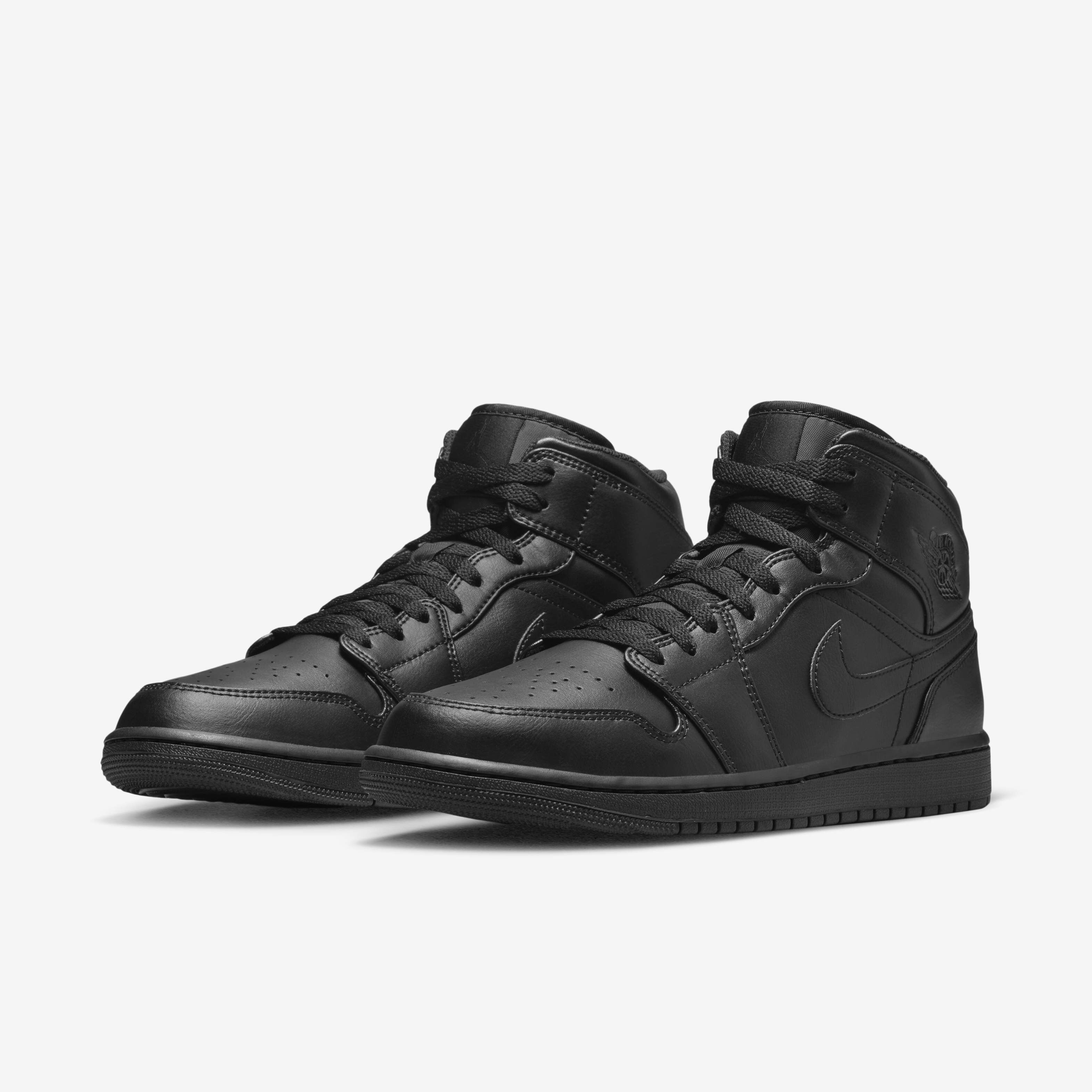Nike jordan sneakers black hot sale