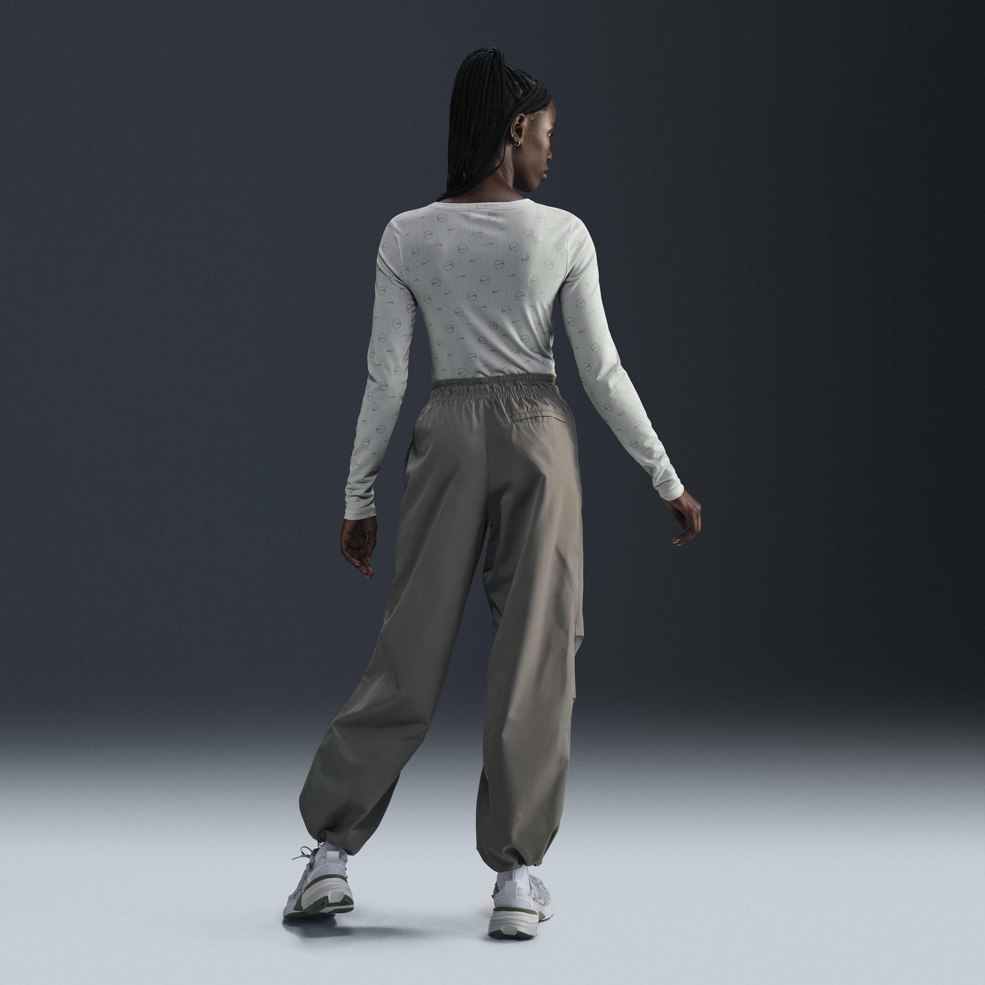 نايكي سبورتسوير image number 4