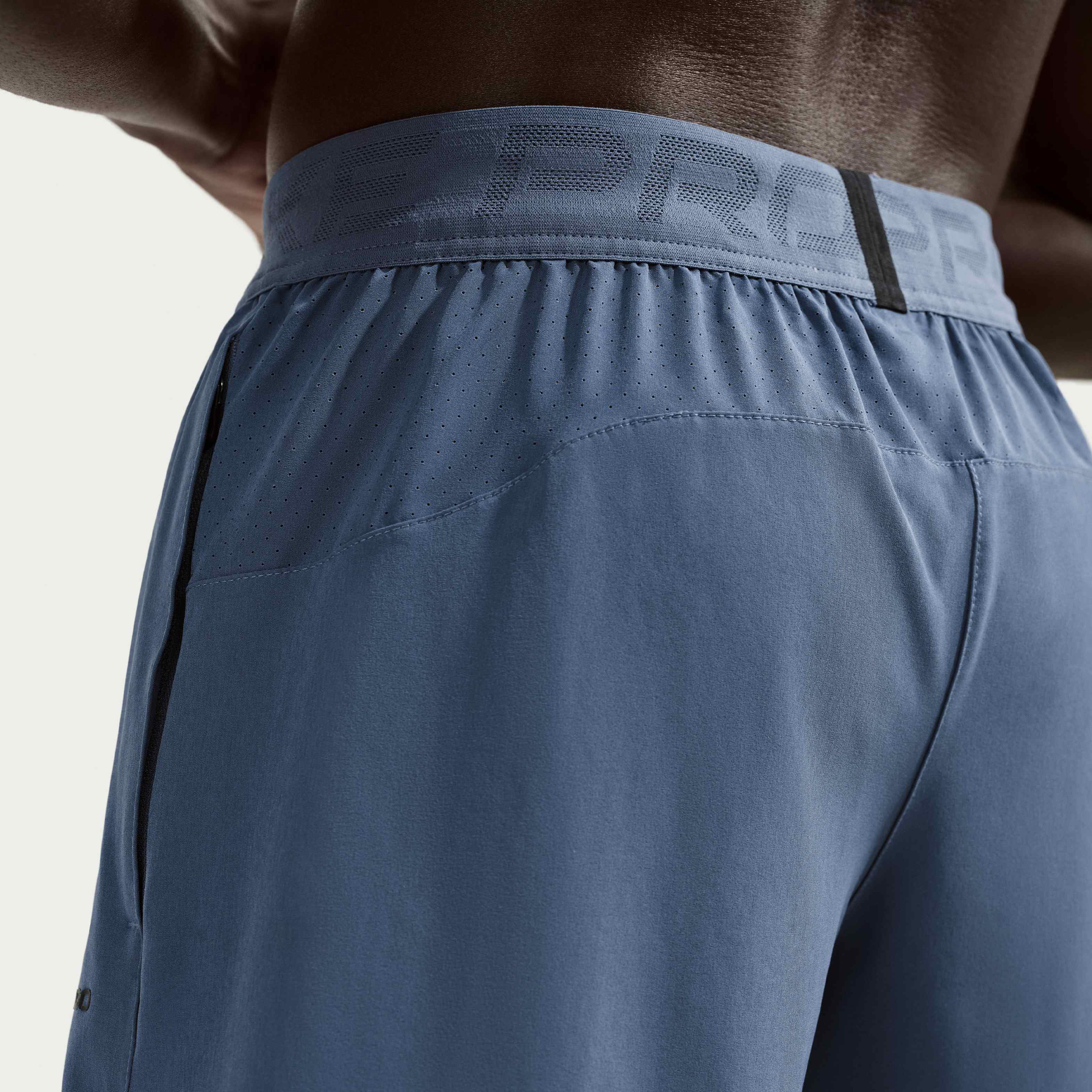 Nike Pro Training image number 2