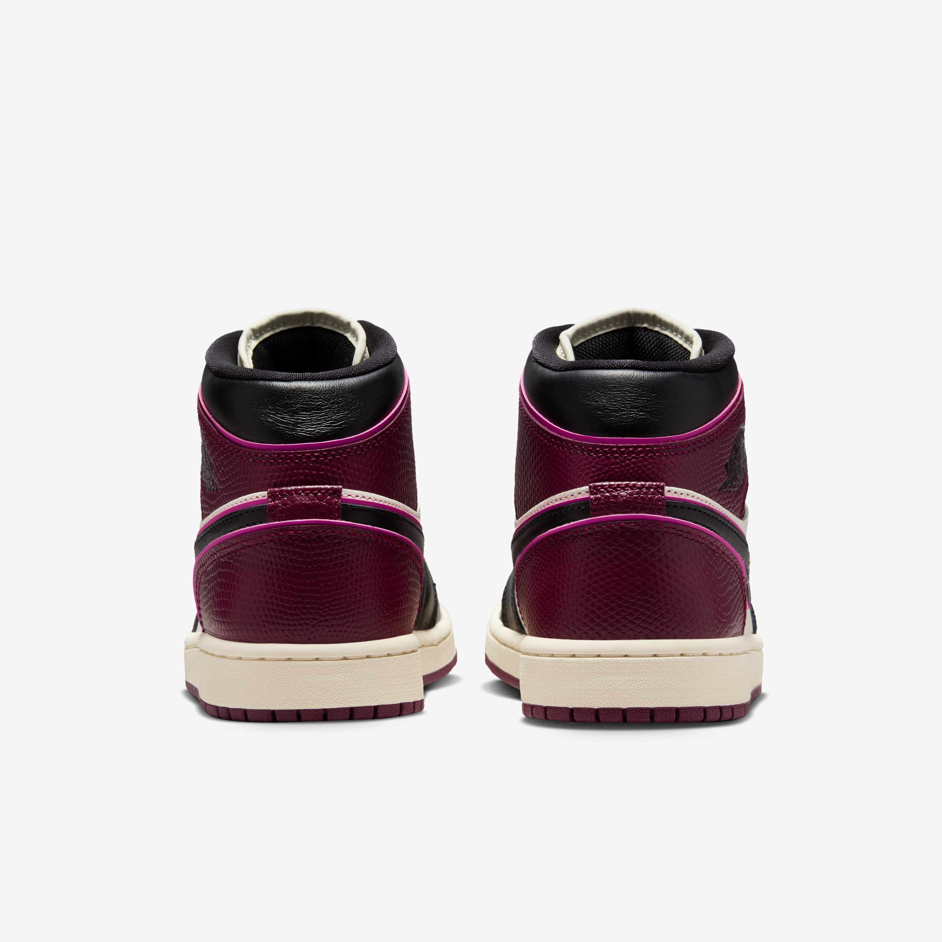 Air Jordan 1 Mid SE image number 5