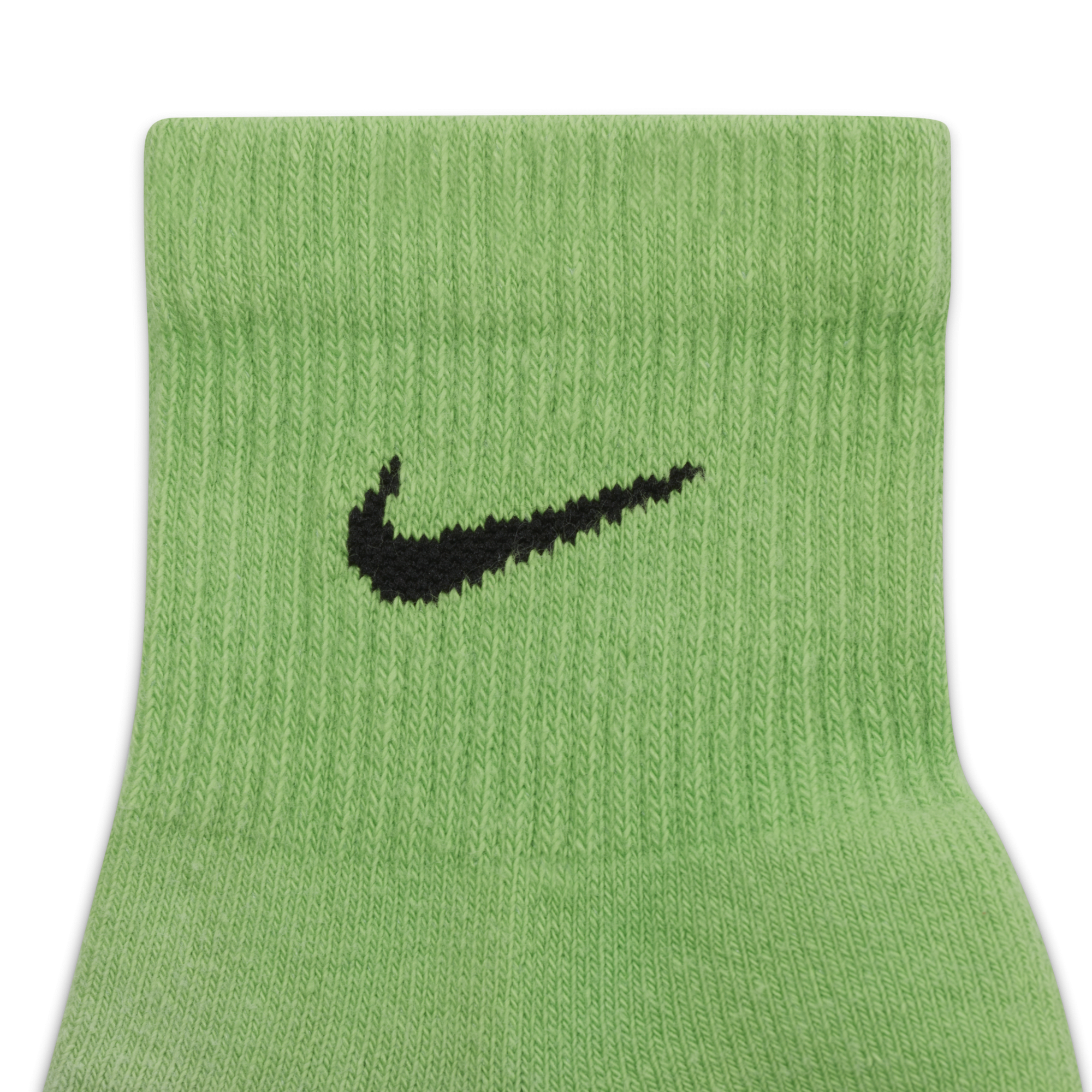 Shop Everyday Plus Cushioned Ankle Socks Nike KSA