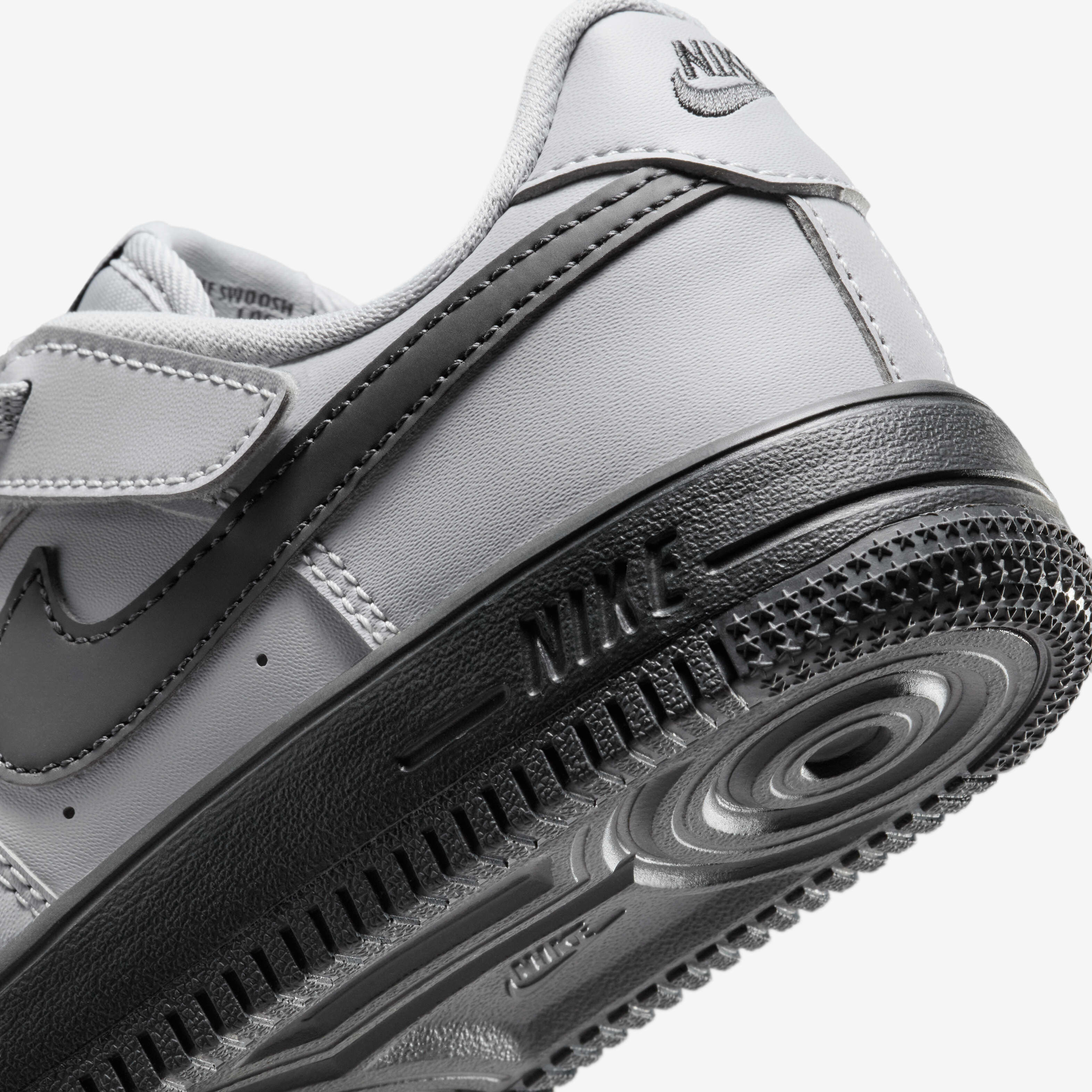 Nike Force 1 Low EasyOn image number 7