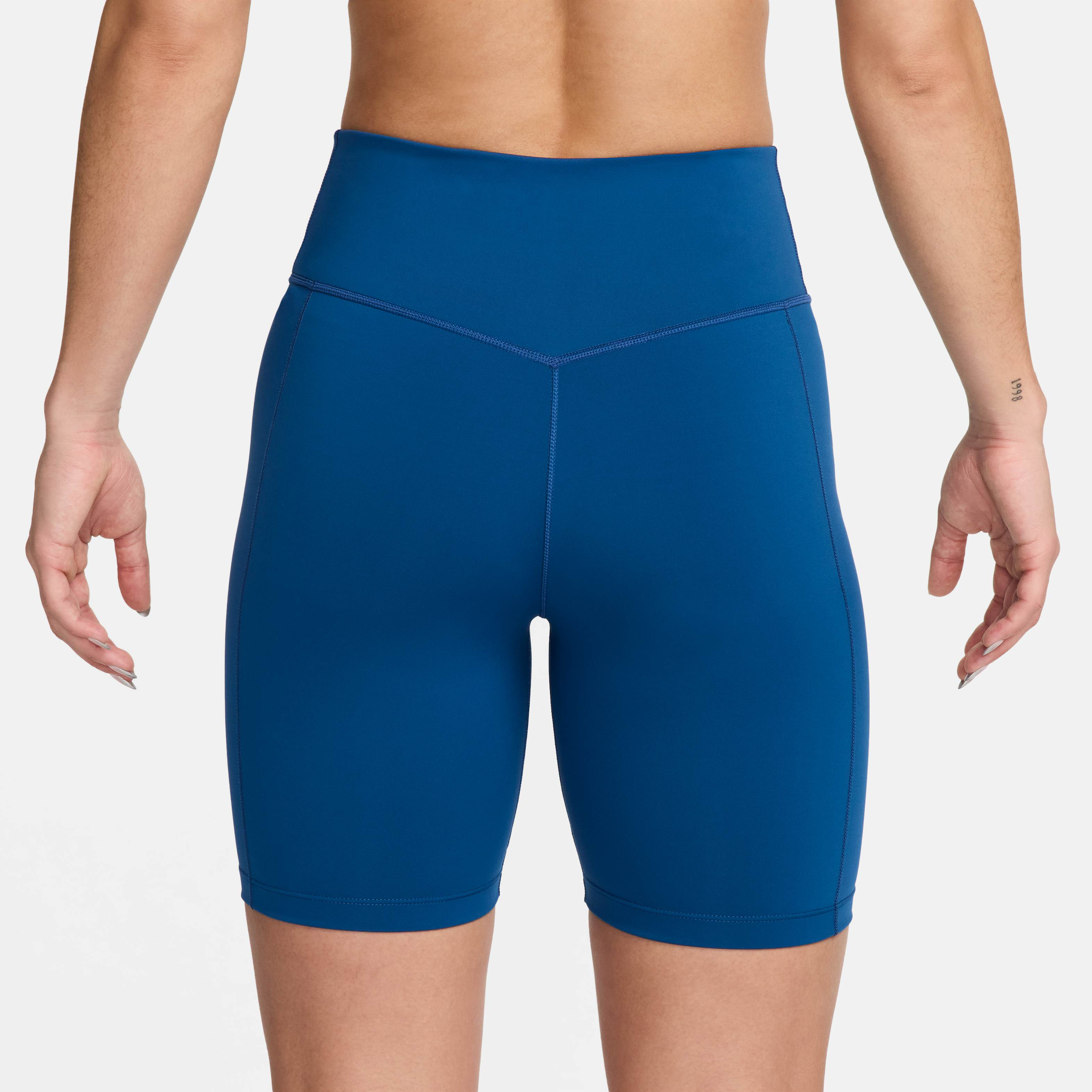 نايكي ون ليك بروتكشن: بيريود image number 2