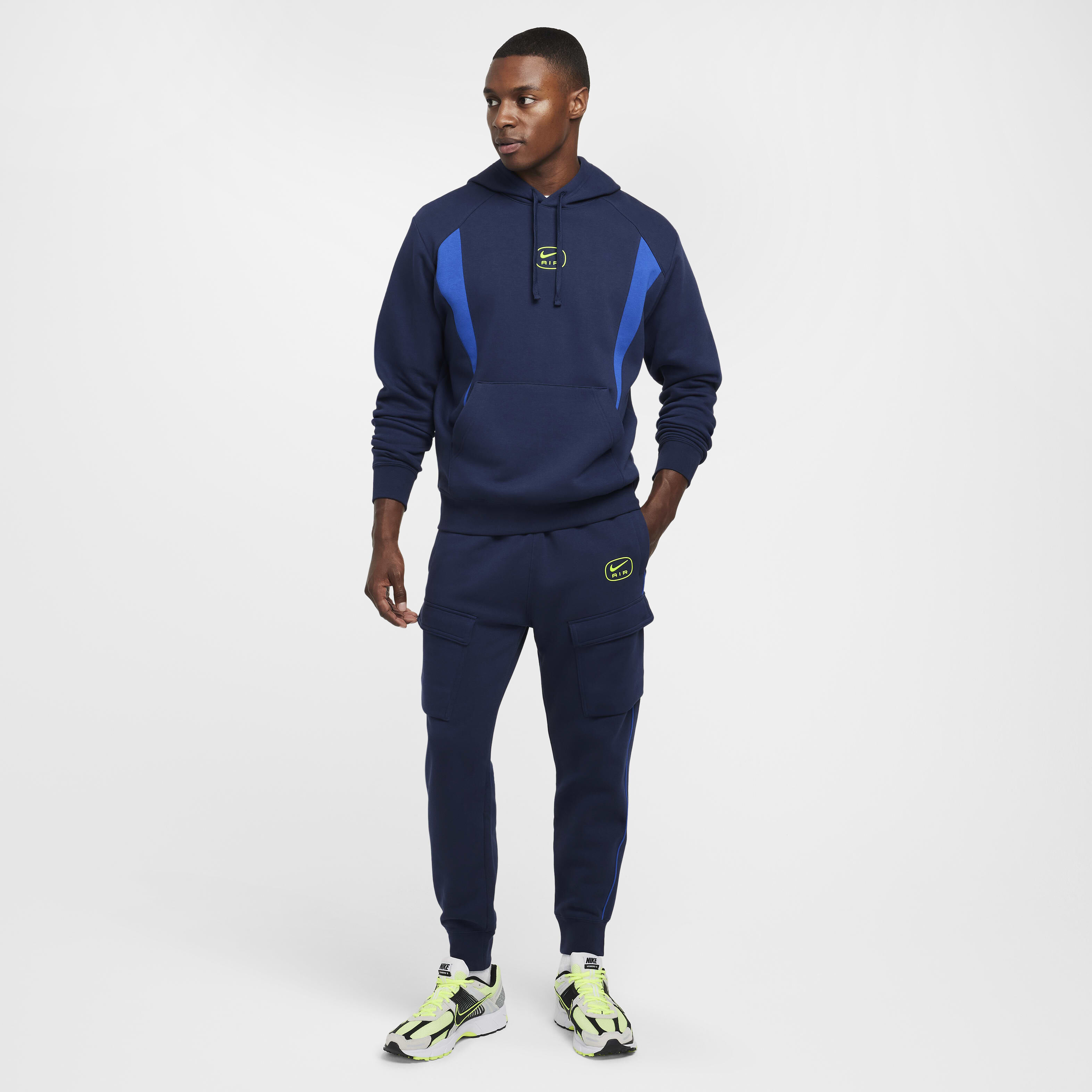 Buy Nike Air Men s Fleece Cargo Trousers Nike Saudi Official