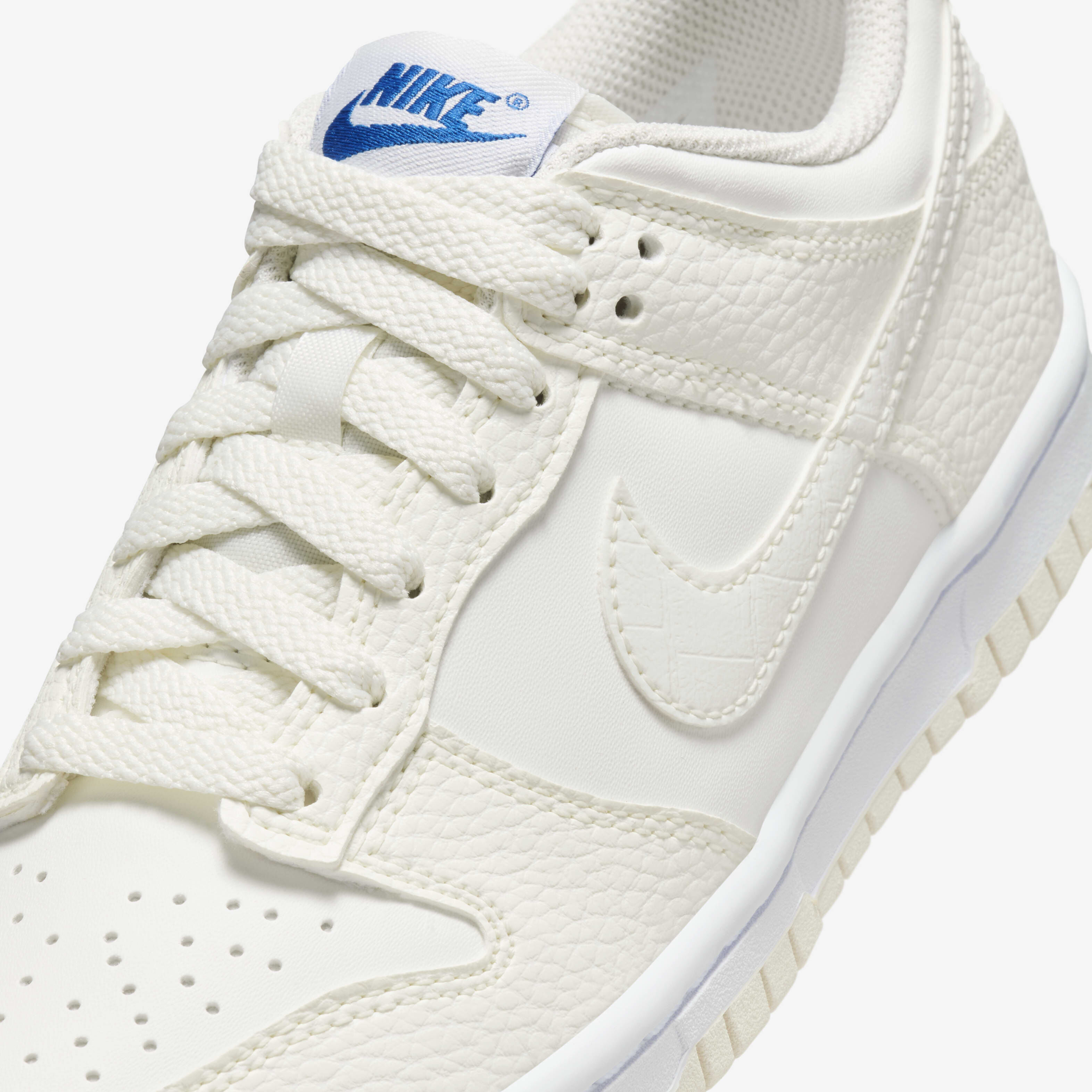 Buy Nike Dunk Low SE Older Kids' Shoes - Sail/White/Game