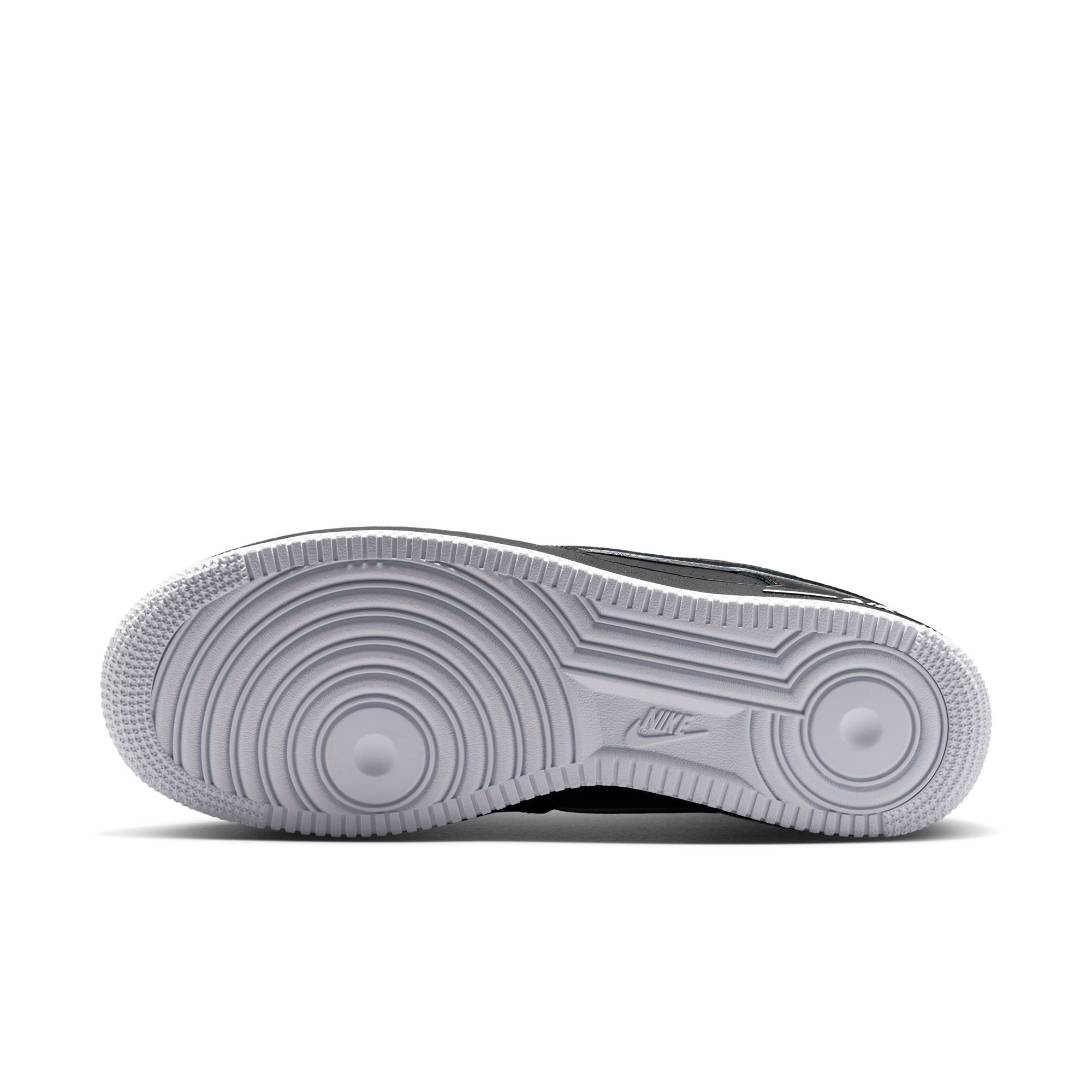 Nike Air Force 1 '07 LV8 image number 5