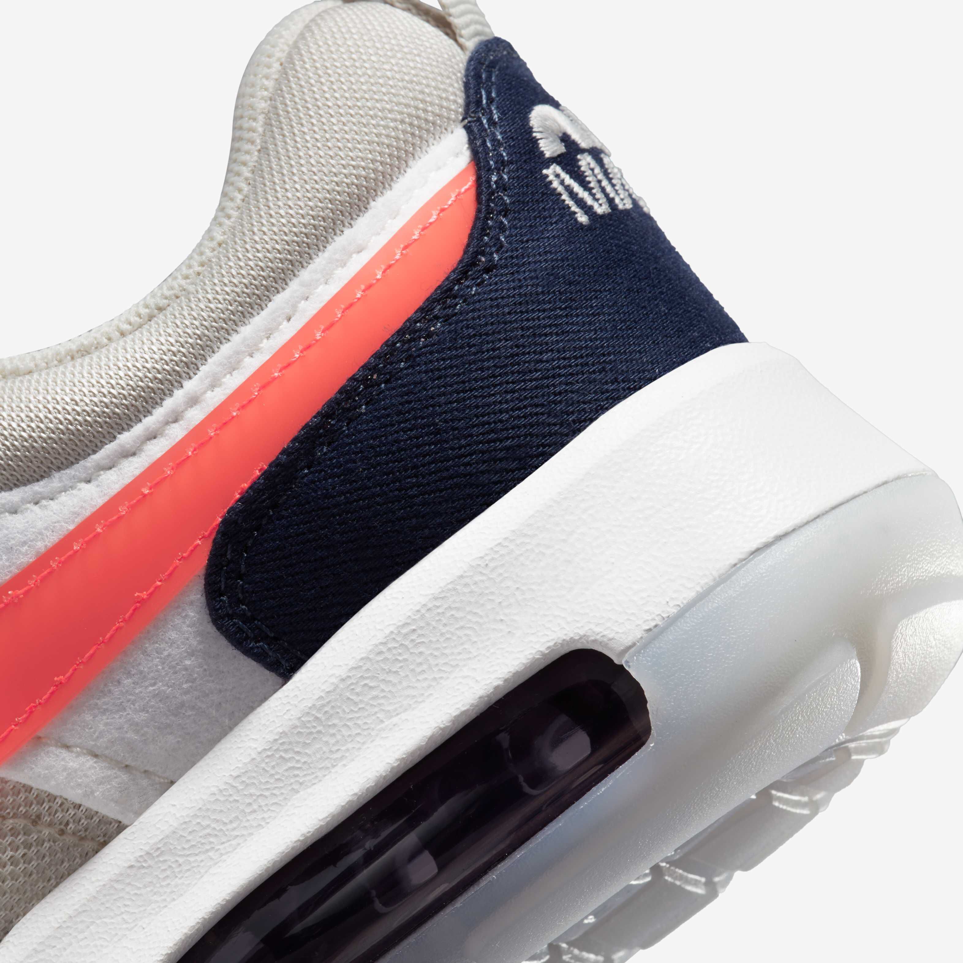 Nike Air Max Motif image number 7