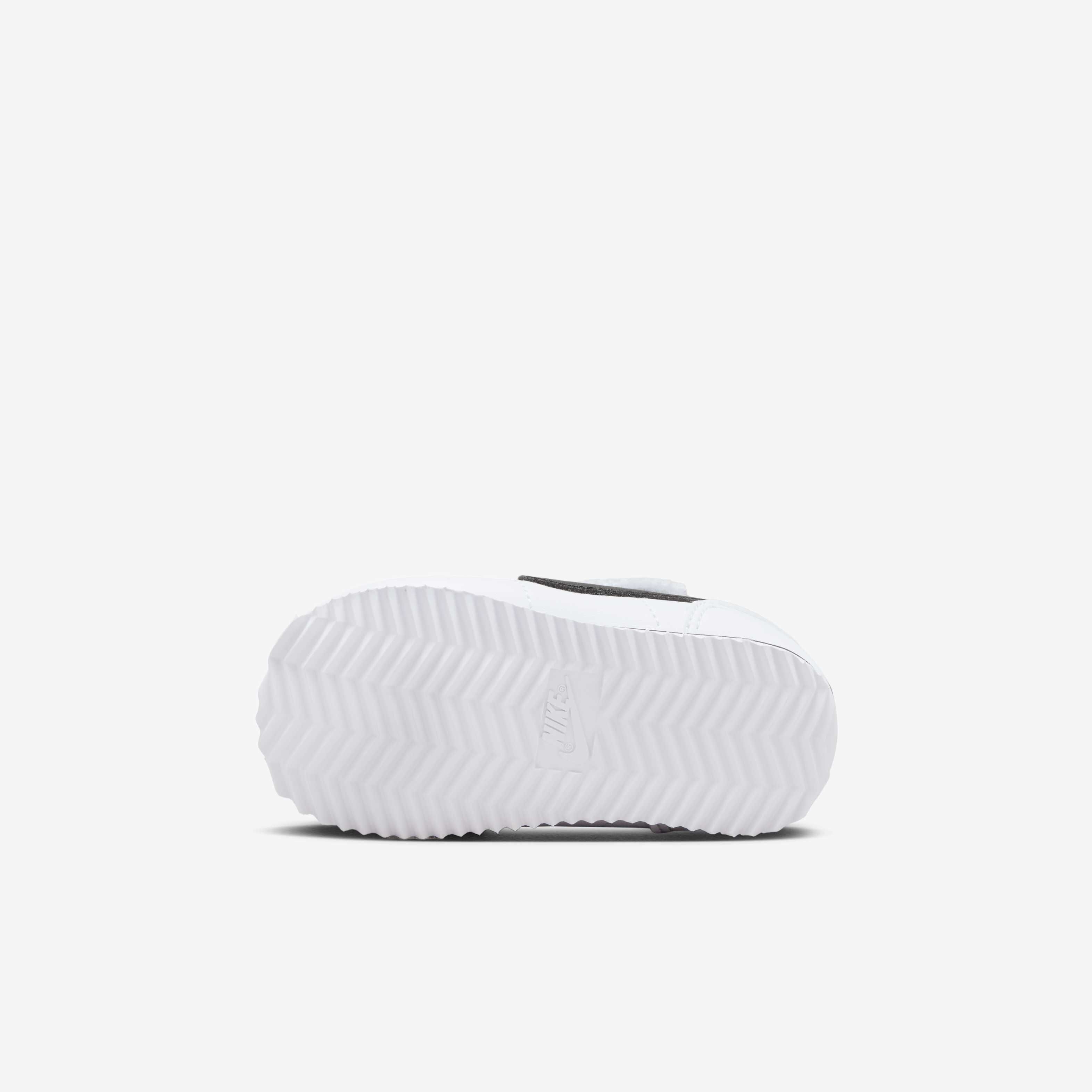 نايكي كورتيز ايزي أون image number 1