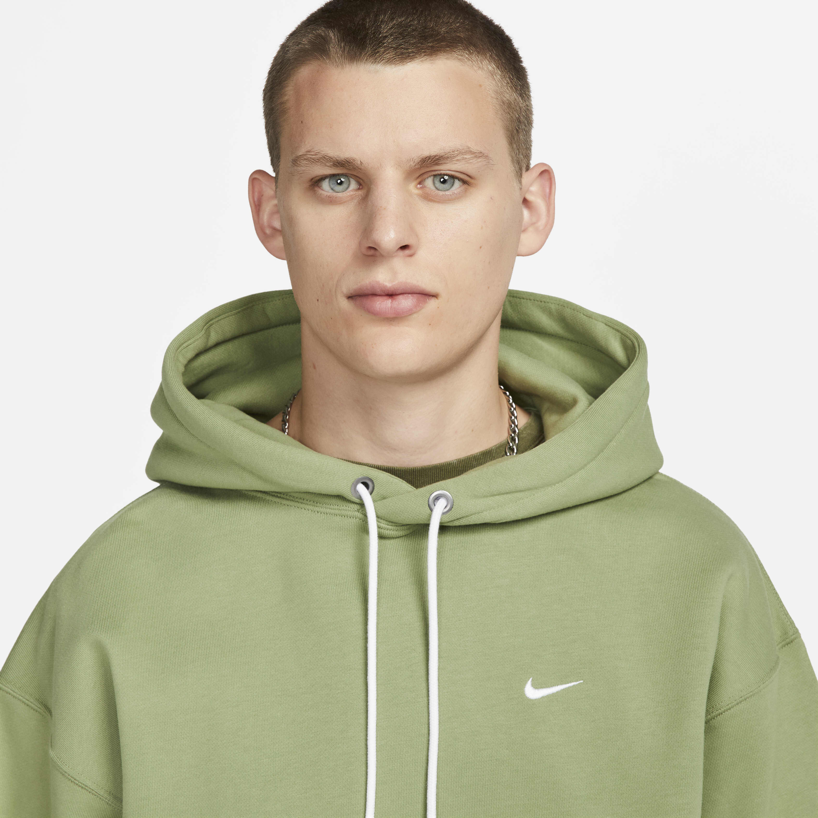 Nike Solo Swoosh image number 2