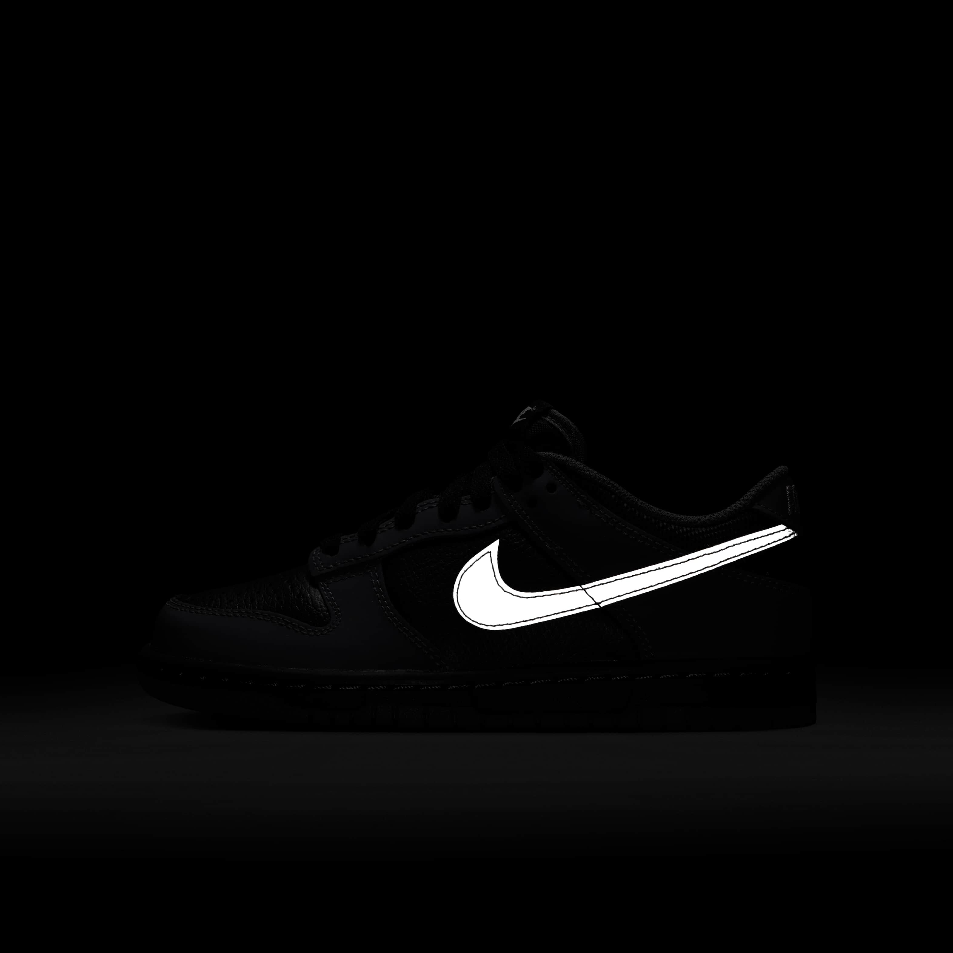 Nike Dunk Low image number 8