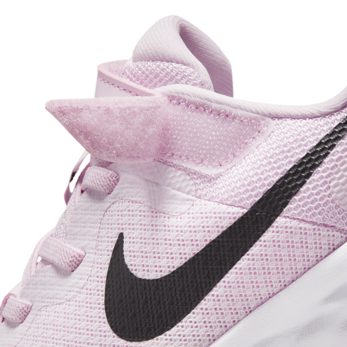Nike running renew arena trainers in pink sales