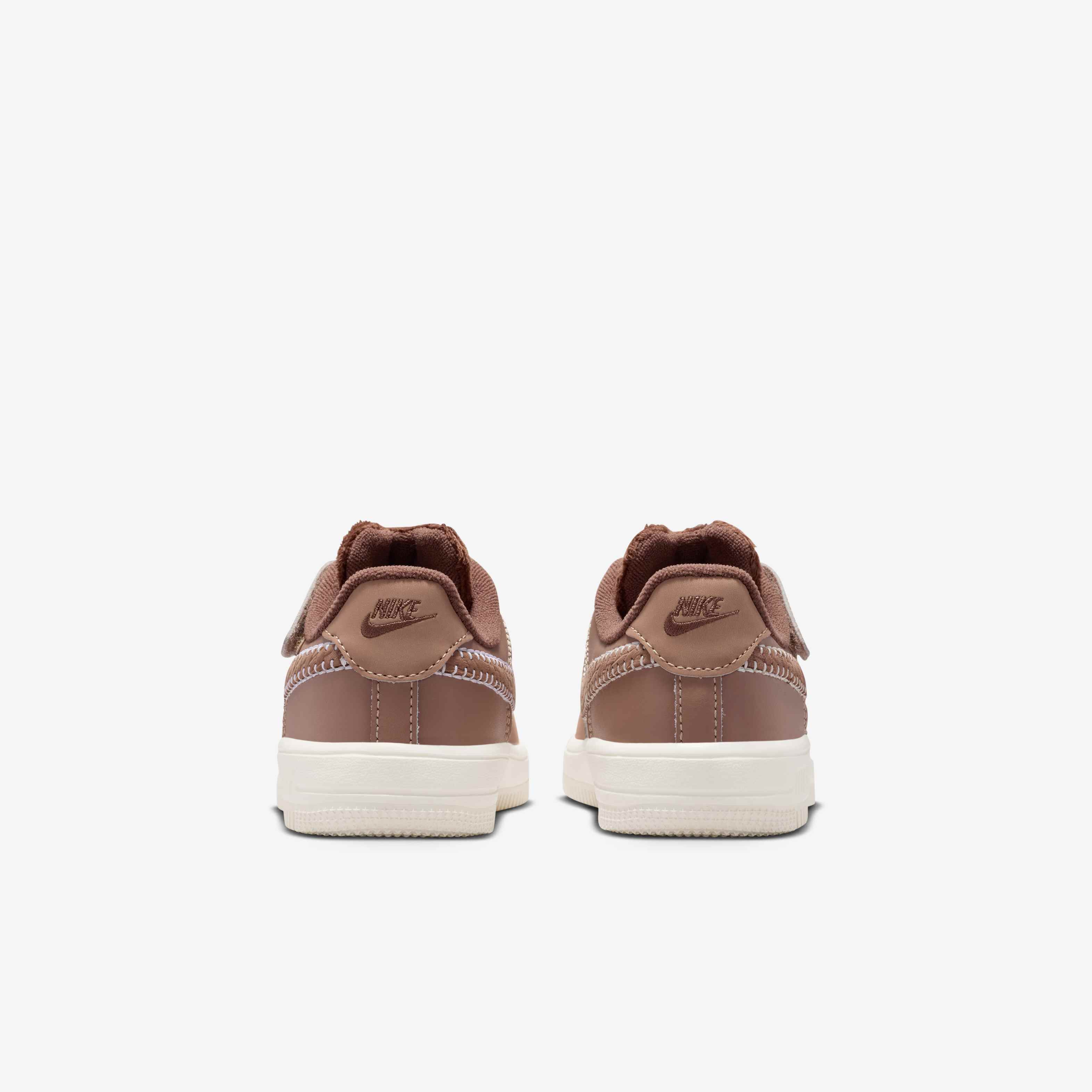 Nike Force 1 Low EasyOn image number 5