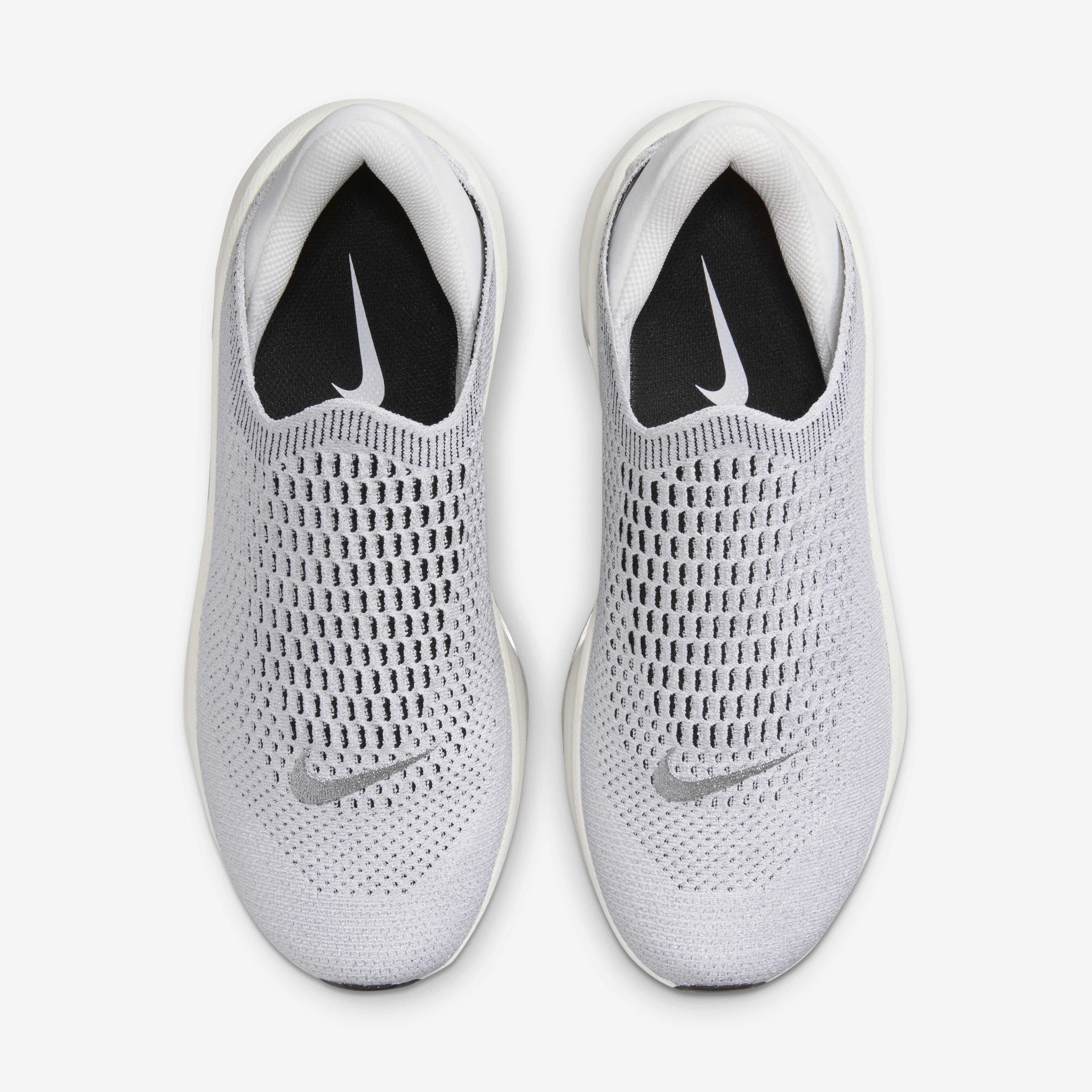 Buy Nike Reina EasyOn Premium Women s Shoes with Glitter Nike Saudi Official