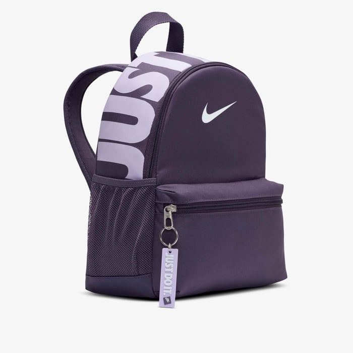dark purple nike backpack SB RPM Cave The Nike Elemental Backpack is ready for adventure with a durable design that features 2 zippered compartments to keep your stuff secure Nike Barcelona x Kobe T90